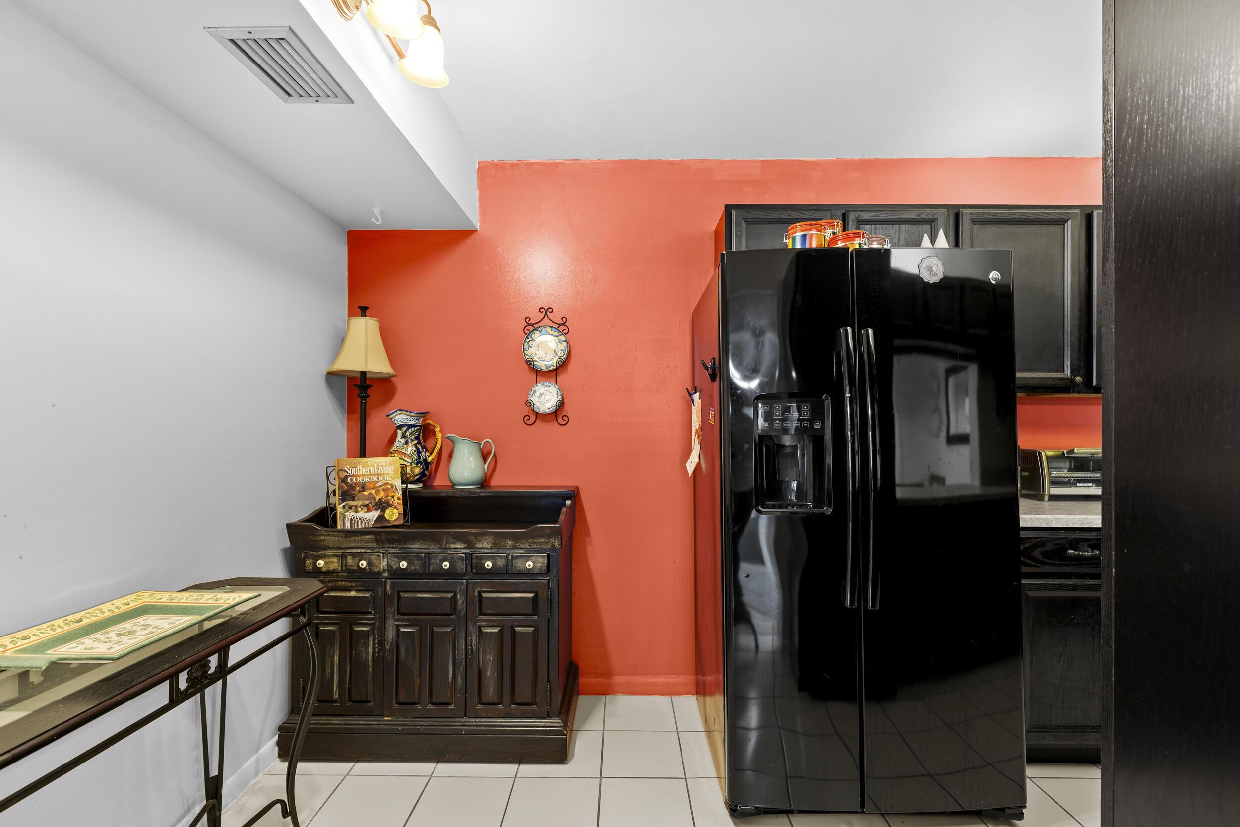 1004 Green Pine Boulevard A1, West Palm Beach, FL 33409, West Palm Beach - Photo 5