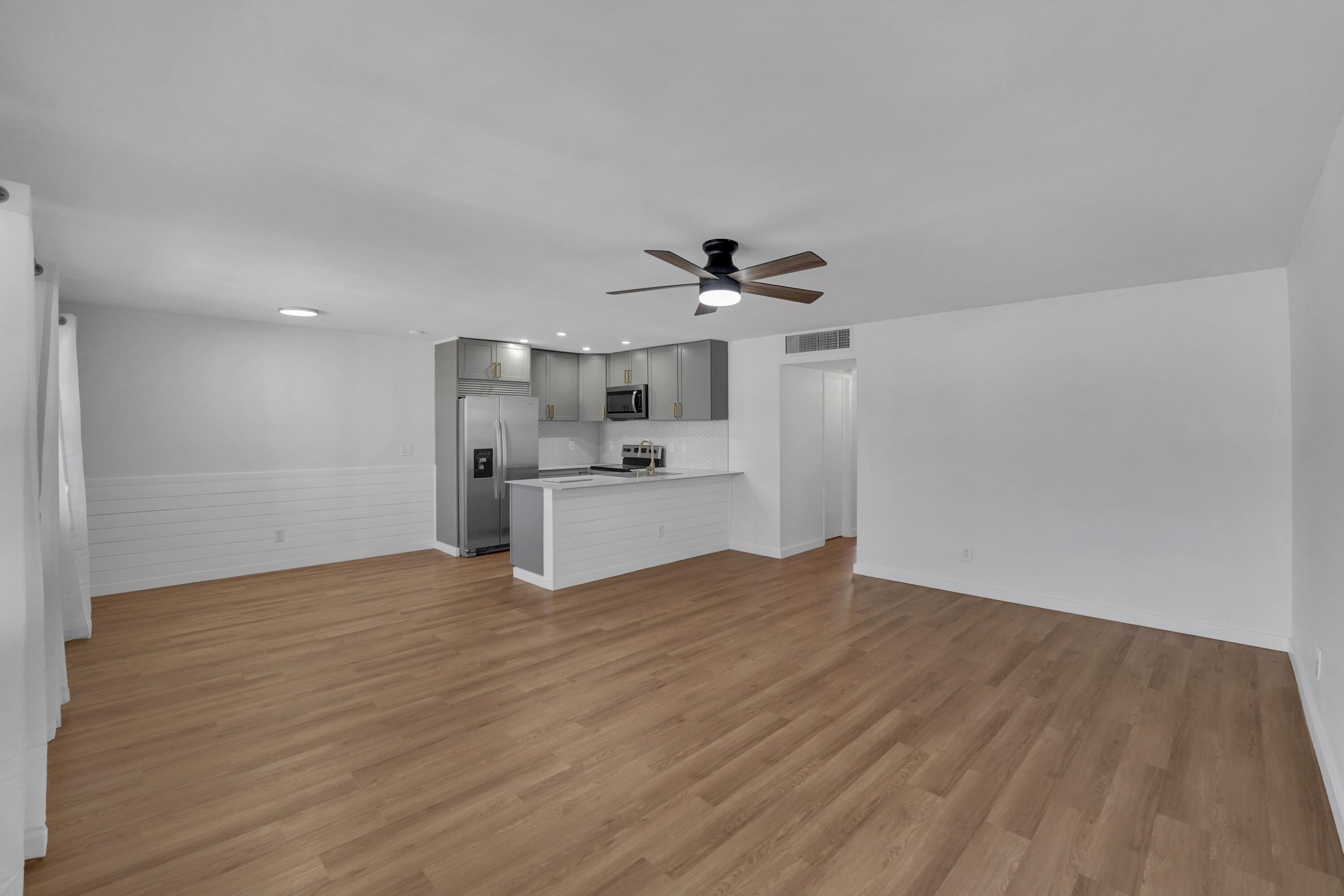 5203 NE 24th Terrace B207, Fort Lauderdale, FL 33308, Fort Lauderdale - Photo 2