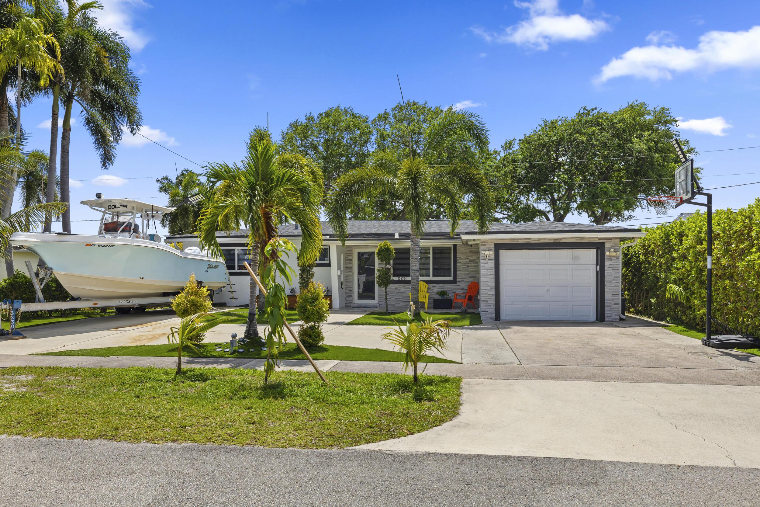 3230 Roosevelt Street, Hollywood, FL 33021, Hollywood