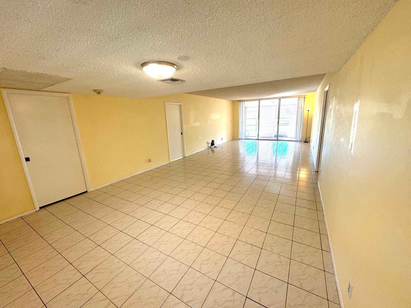 901 Cypress Terrace 103, Pompano Beach, FL 33069, Pompano Beach - Photo 3