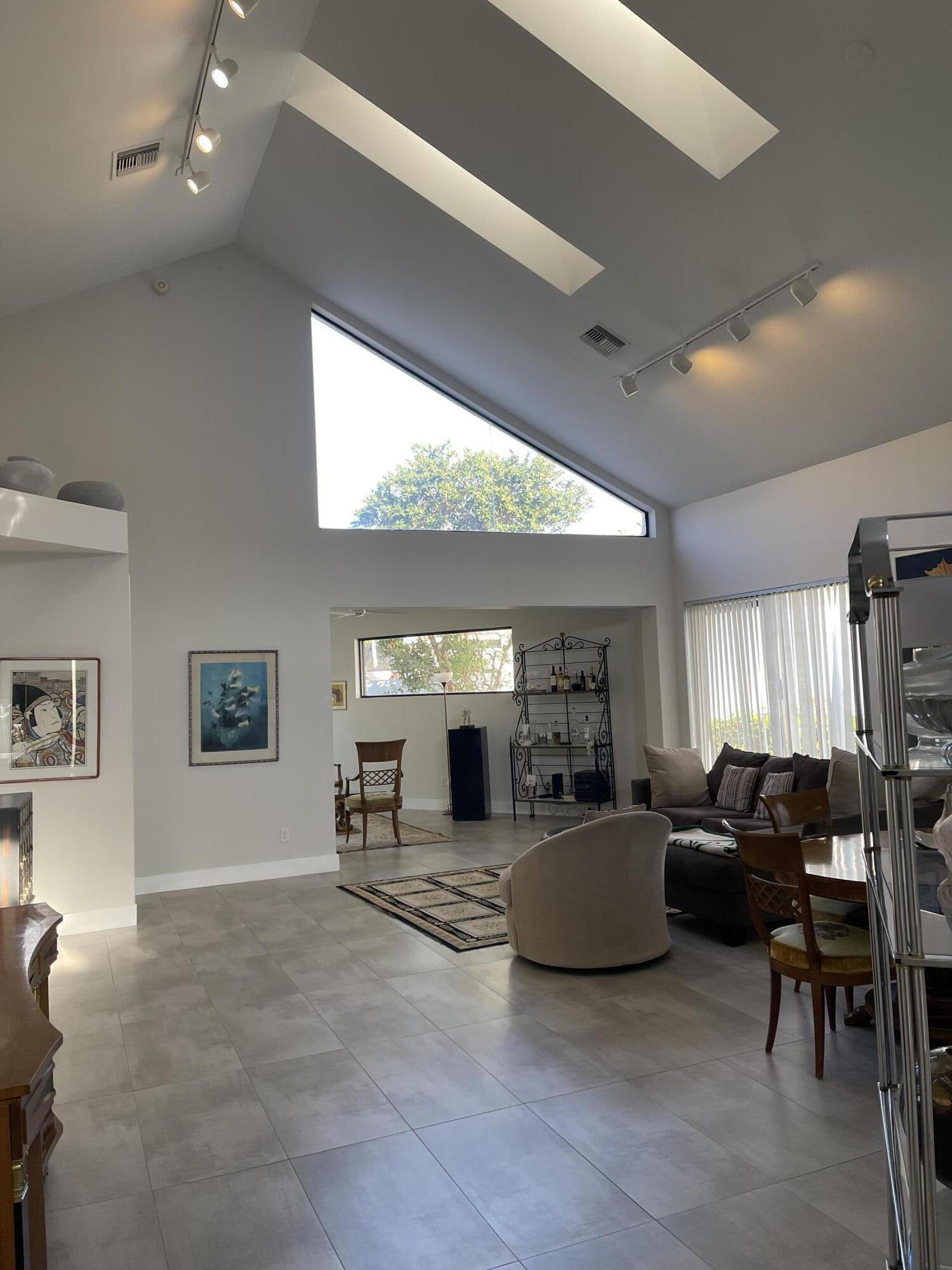 17560 Via Capri, Boca Raton, FL 33496, Boca Raton - Photo 2