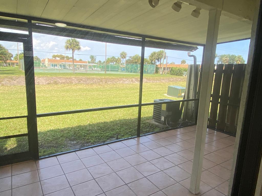 4901 Pier Drive, Greenacres, FL 33463, Greenacres - Photo 5