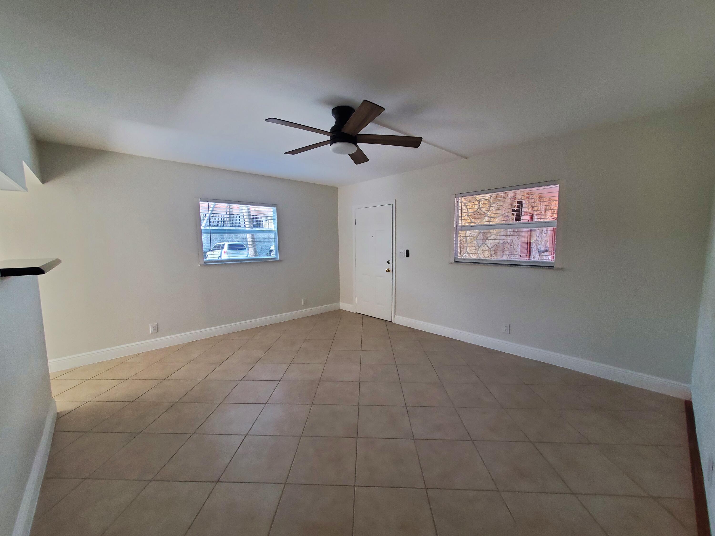 313 SW 1st Court SW L-4, Pompano Beach, FL 33060, Pompano Beach - Photo 5