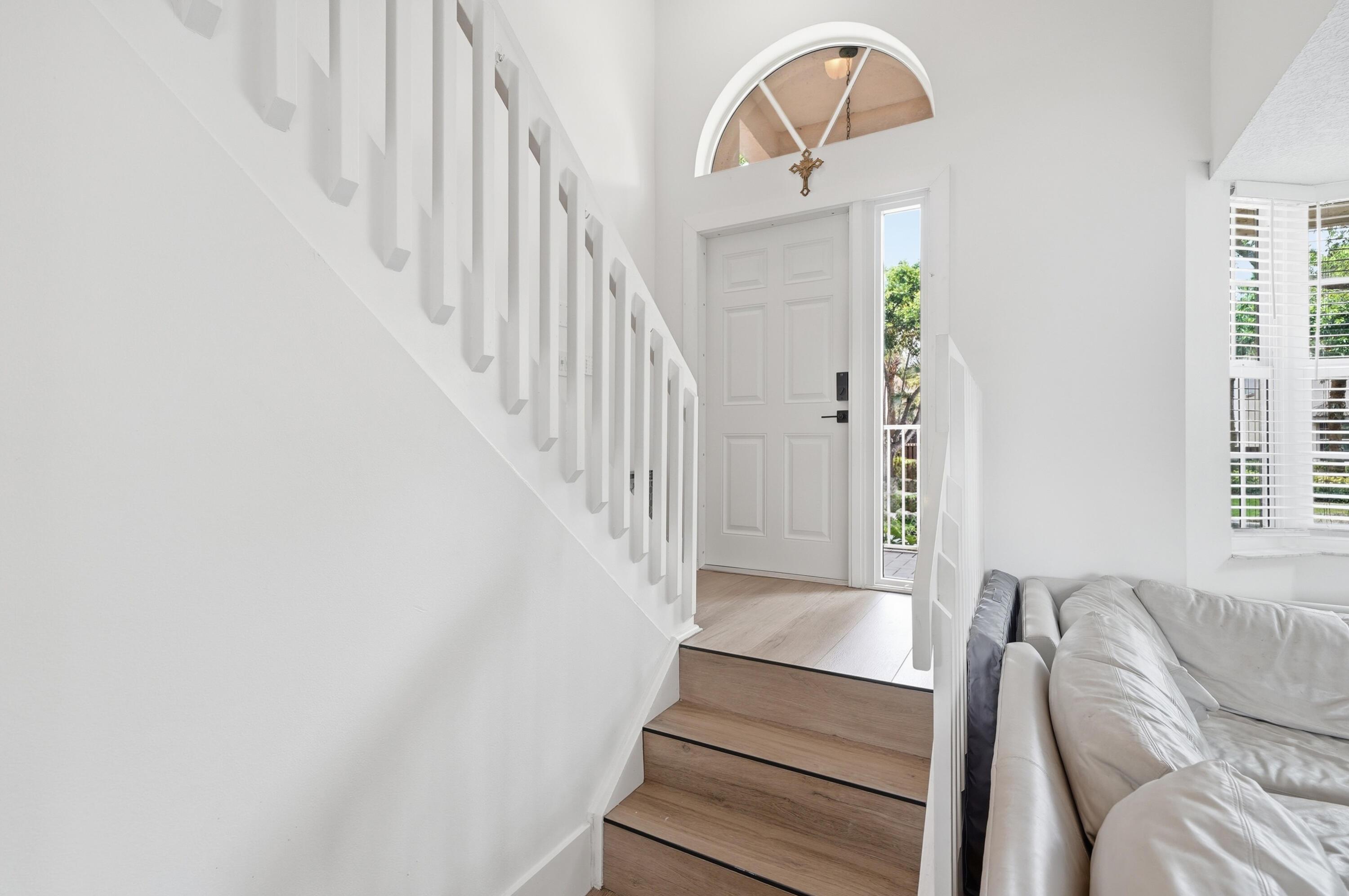 10690 NW 12th Drive, Plantation, FL 33322, Plantation - Photo 3