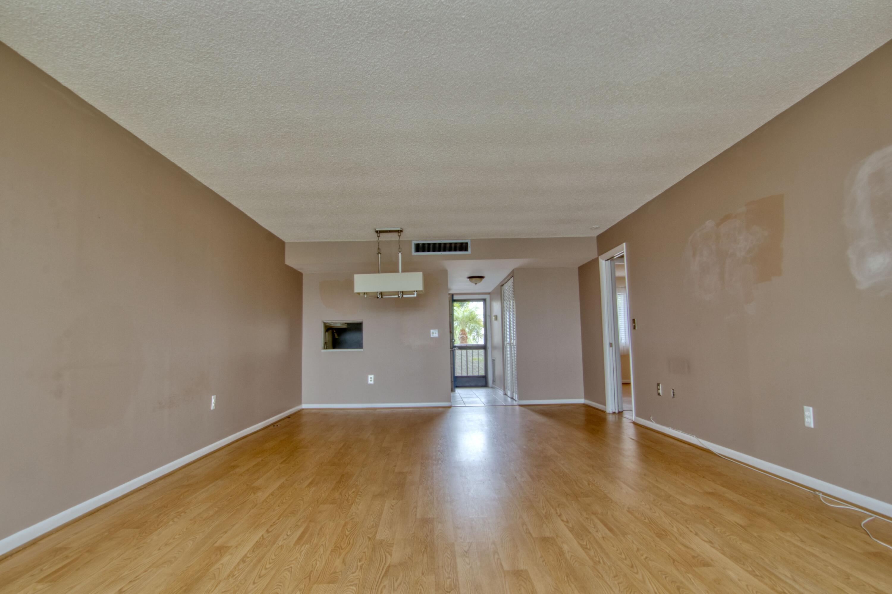 4832 Esedra Court 204, Lake Worth, FL 33467, Lake Worth - Photo 5
