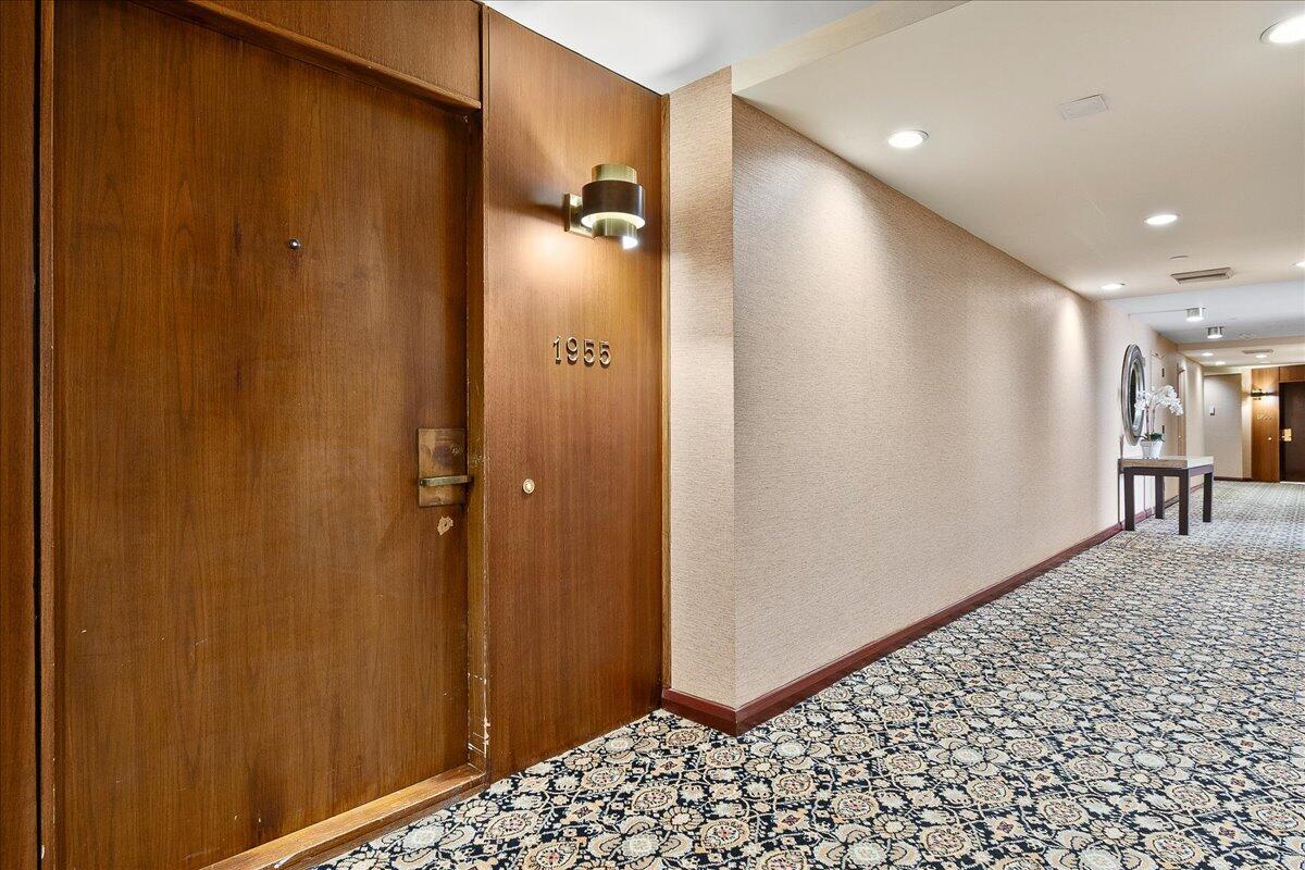 100 Lakeshore Drive 1955, North Palm Beach, FL 33408, North Palm Beach - Photo 4