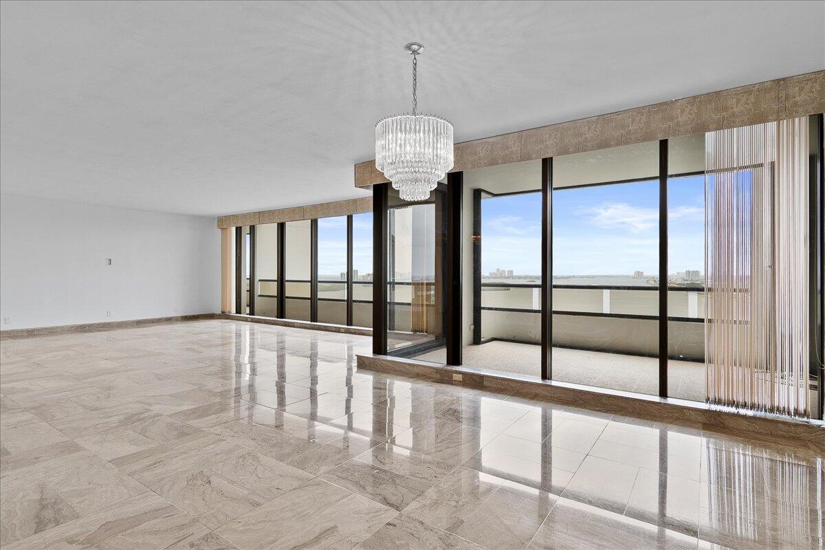 100 Lakeshore Drive 1955, North Palm Beach, FL 33408, North Palm Beach