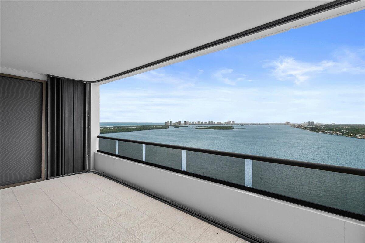 100 Lakeshore Drive 1955, North Palm Beach, FL 33408, North Palm Beach - Photo 2