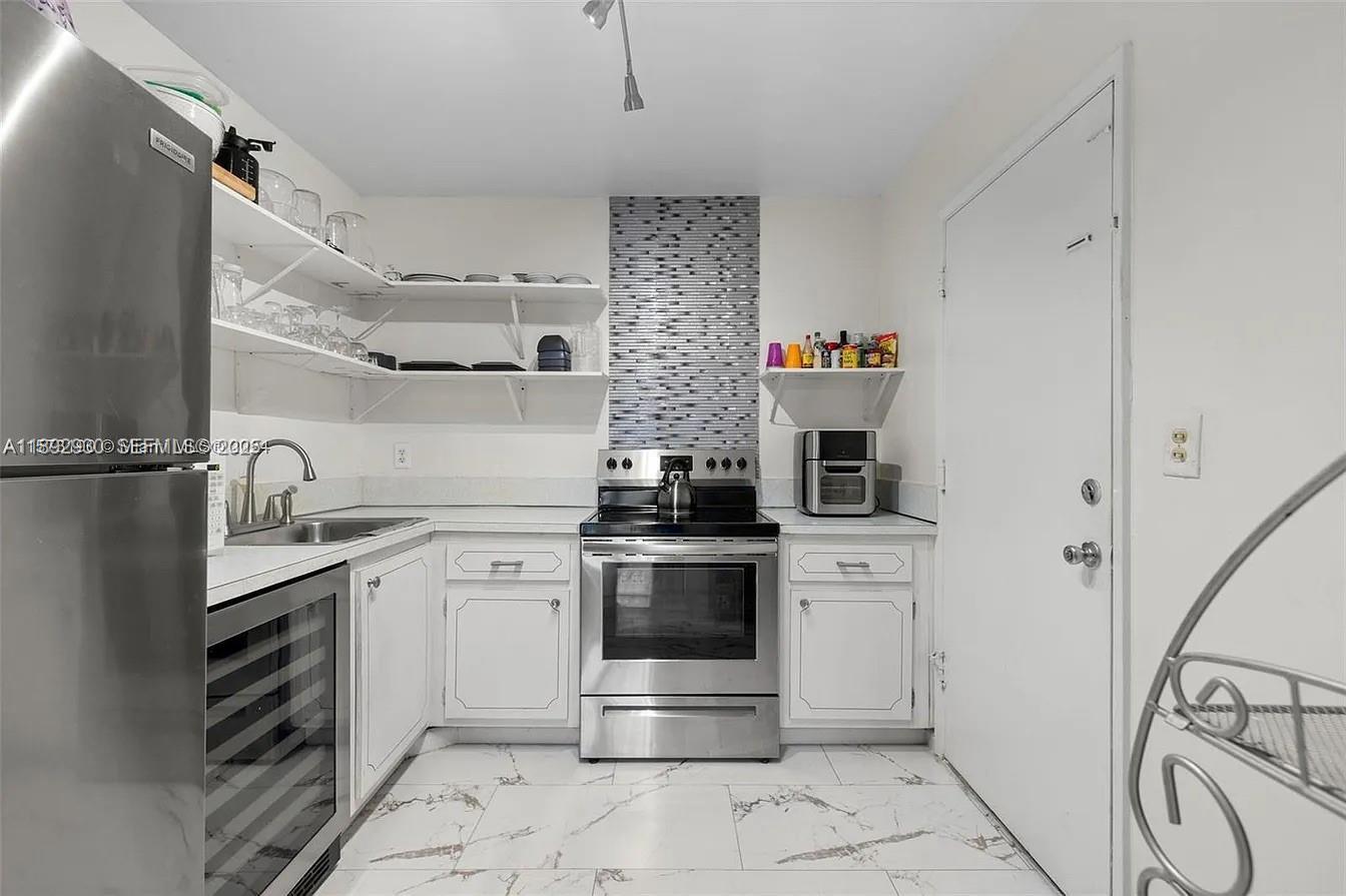 4043 NW 16th Street 201, Lauderhill, FL 33313, Lauderhill