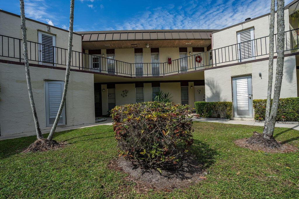 2 Greenway Village N 210, Royal Palm Beach, FL 33411, Royal Palm Beach - Photo 2