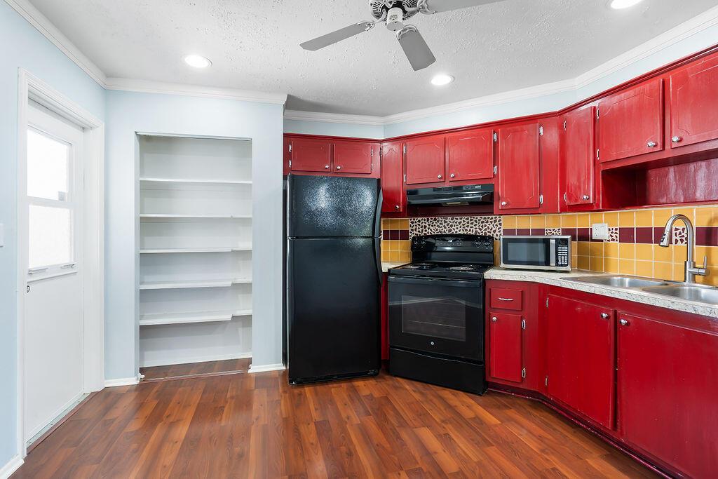 2 Greenway Village N 210, Royal Palm Beach, FL 33411, Royal Palm Beach - Photo 5