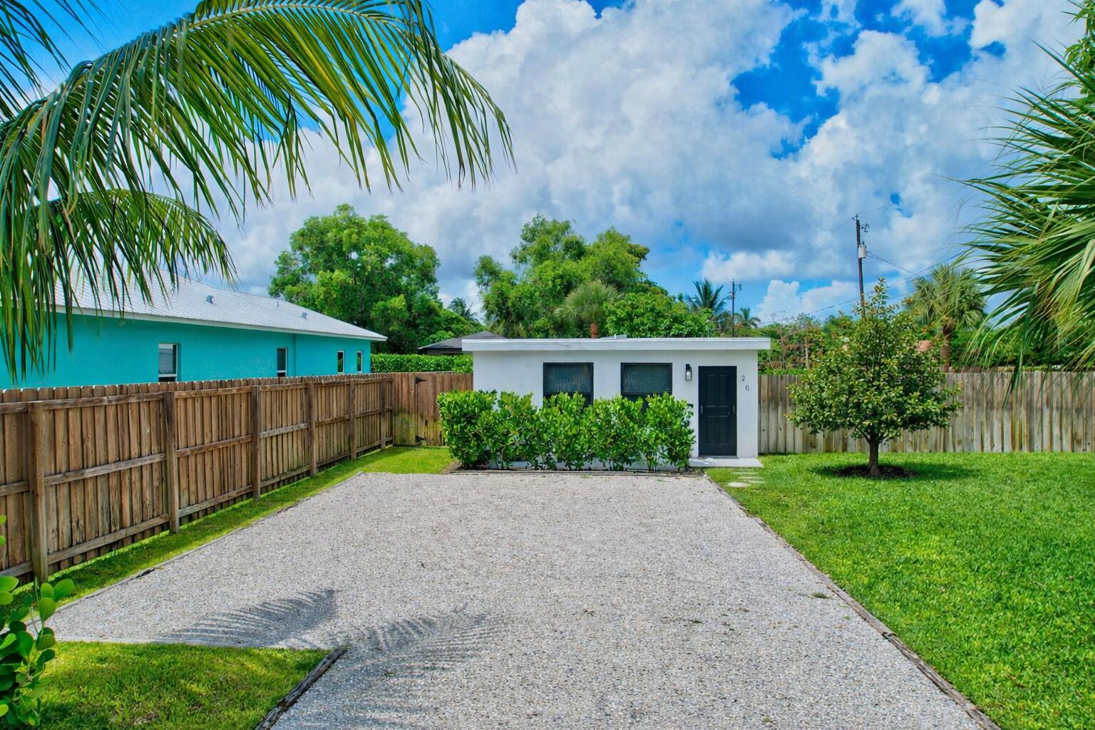 201 SE 7th Street, Delray Beach, FL 33483, Delray Beach - Photo 2