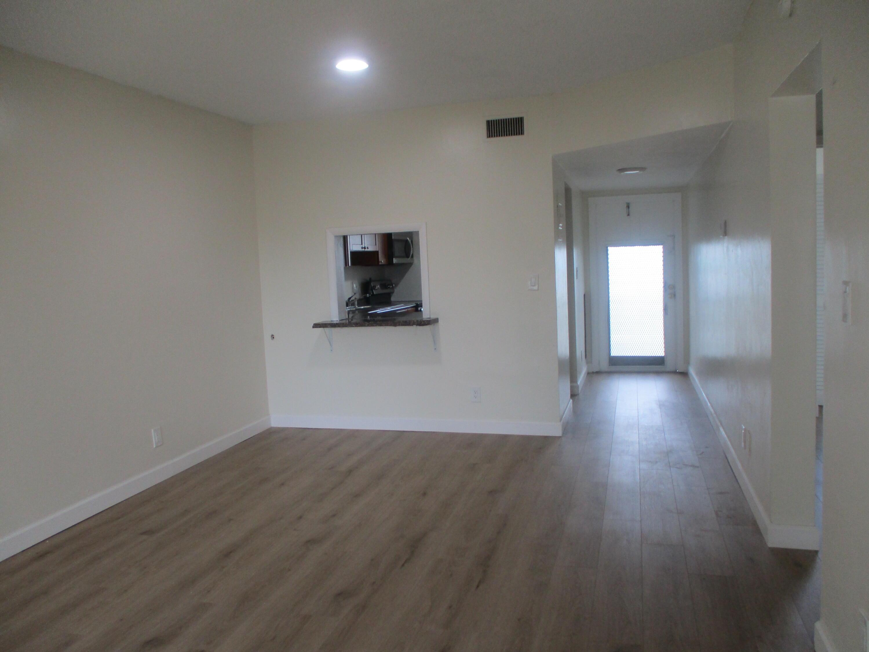 3151 S Palm Aire Drive 404, Pompano Beach, FL 33069, Pompano Beach - Photo 3