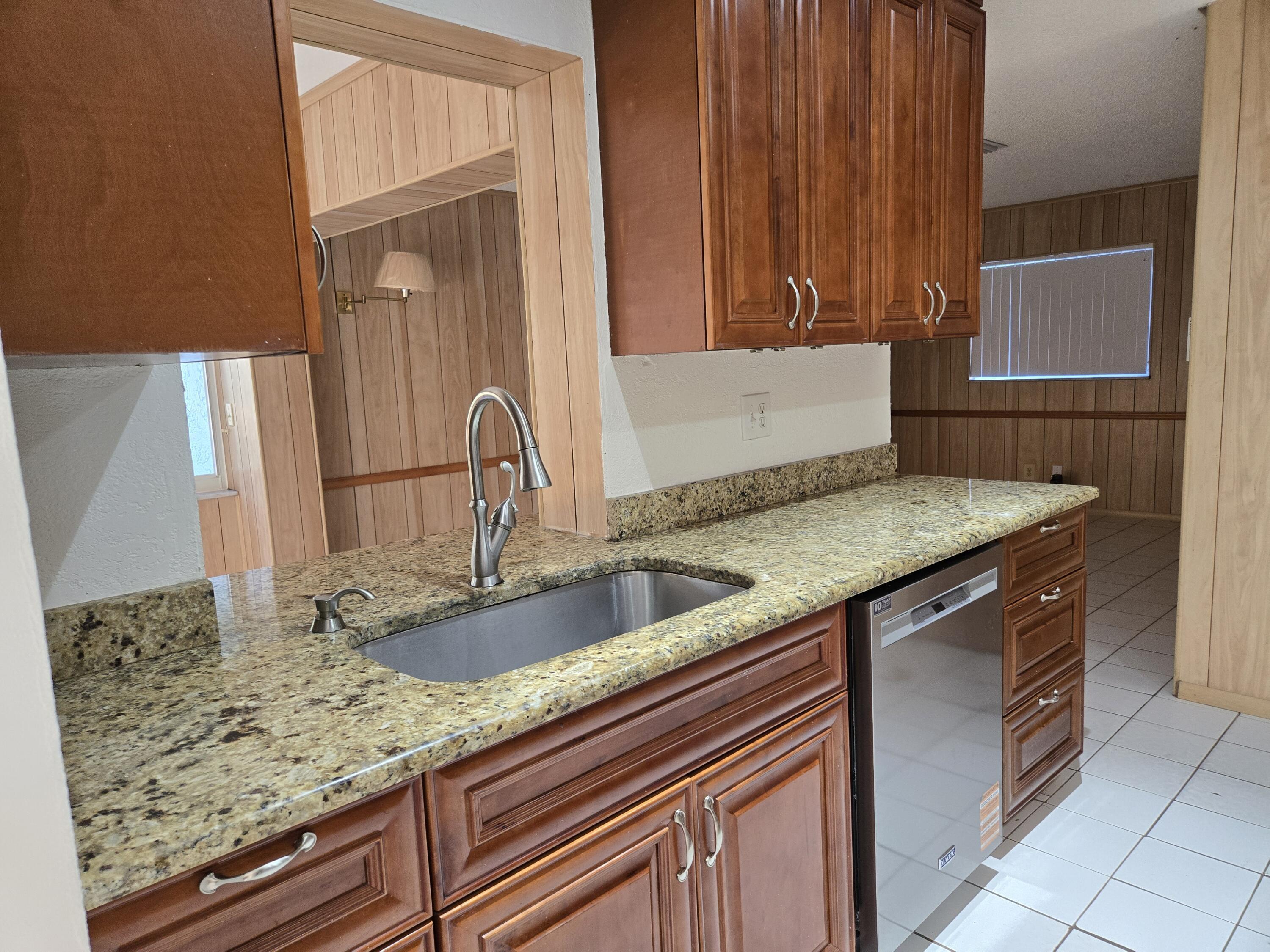 1320 NW 82nd Avenue, Plantation, FL 33322, Plantation - Photo 5