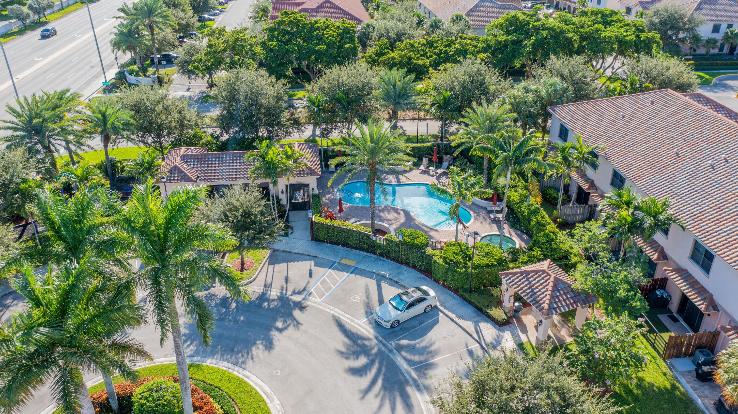 5636 NW 58th Lane, Tamarac, FL 33319, Tamarac - Photo 5