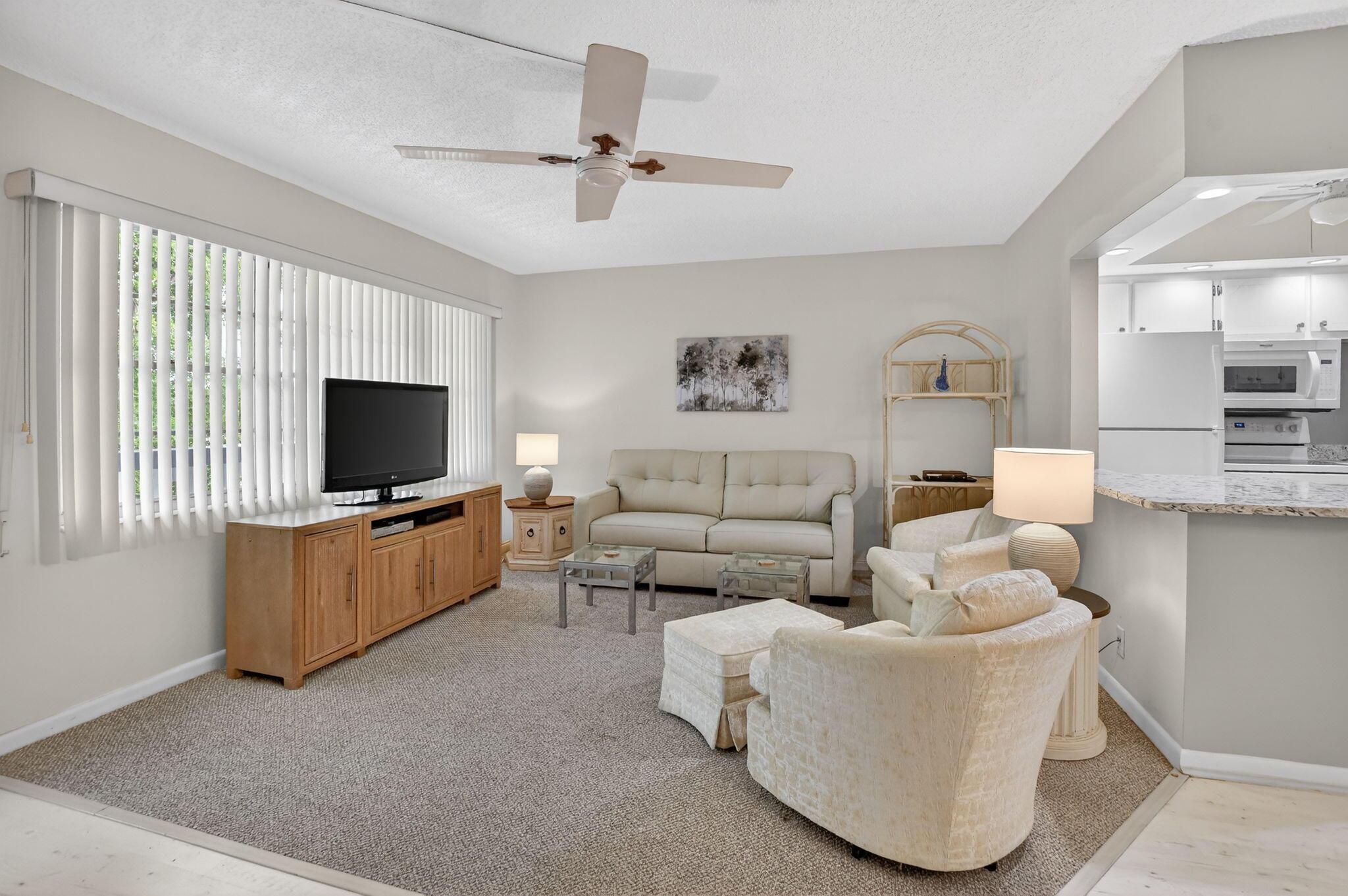 4038 Durham B, Deerfield Beach, FL 33442, Deerfield Beach - Photo 5