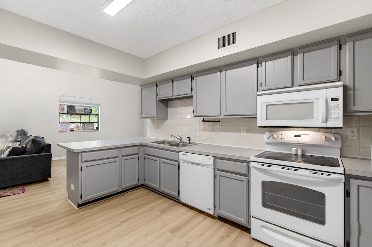 3191 Leewood Terrace L238, Boca Raton, FL 33431, Boca Raton - Photo 3