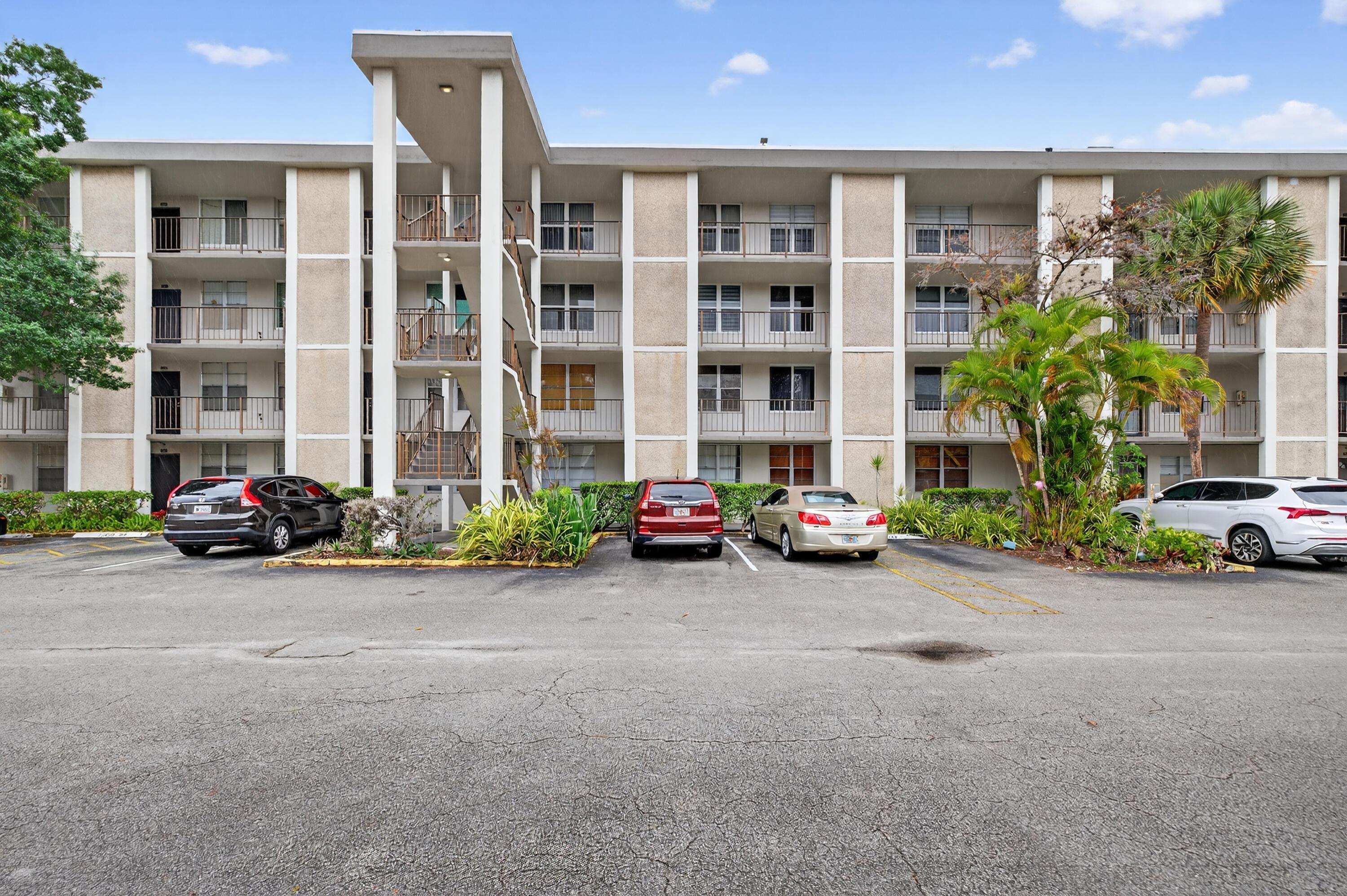 4850 NW 29 Court 327, Lauderdale Lakes, FL 33313, Lauderdale Lakes