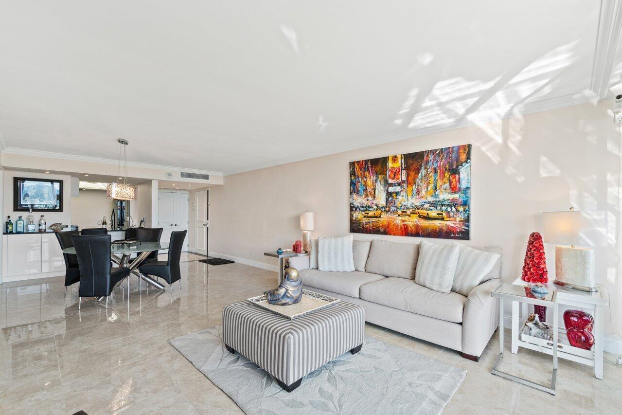 2400 Presidential Way 1906, West Palm Beach, FL 33401, West Palm Beach - Photo 3