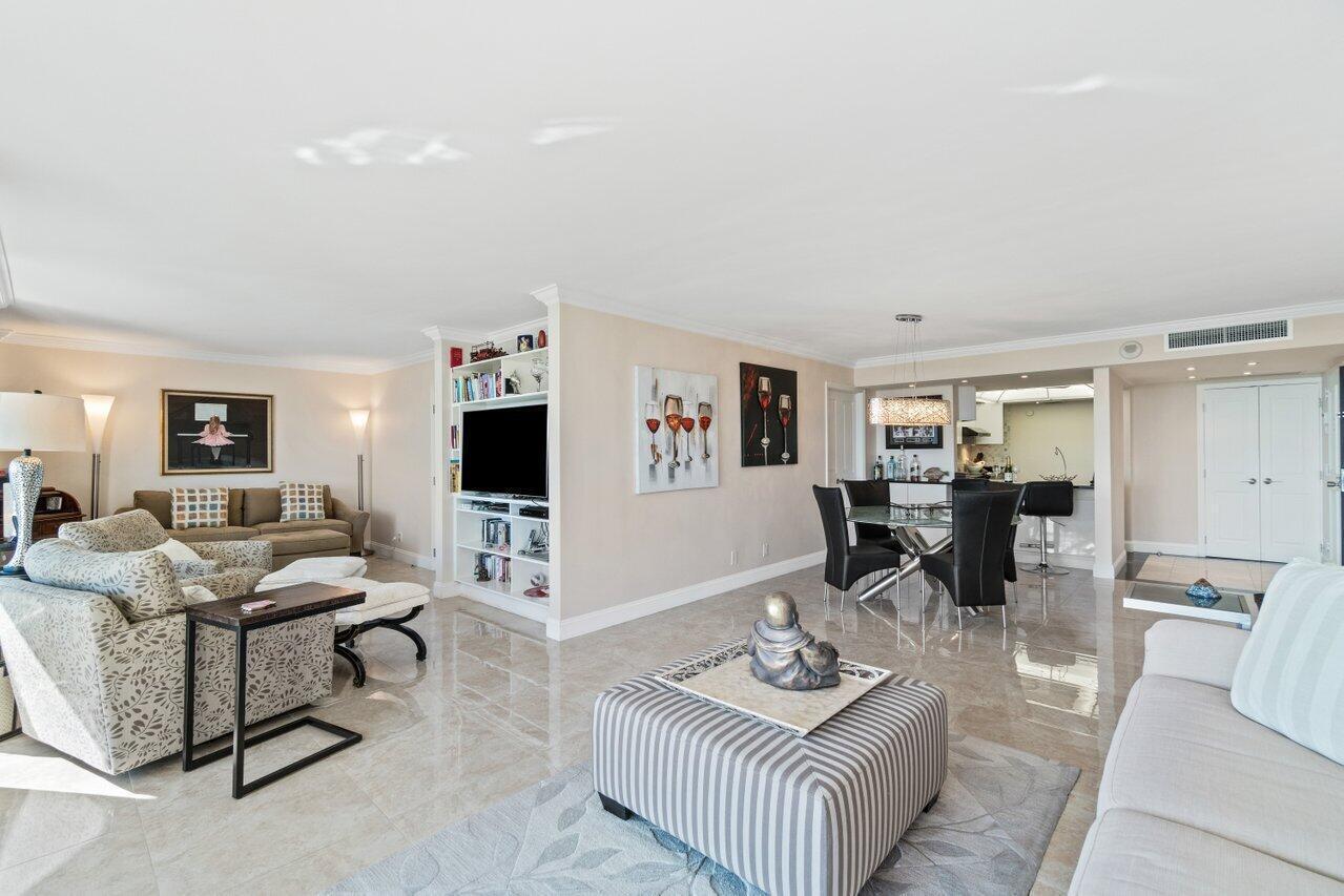 2400 Presidential Way 1906, West Palm Beach, FL 33401, West Palm Beach - Photo 4