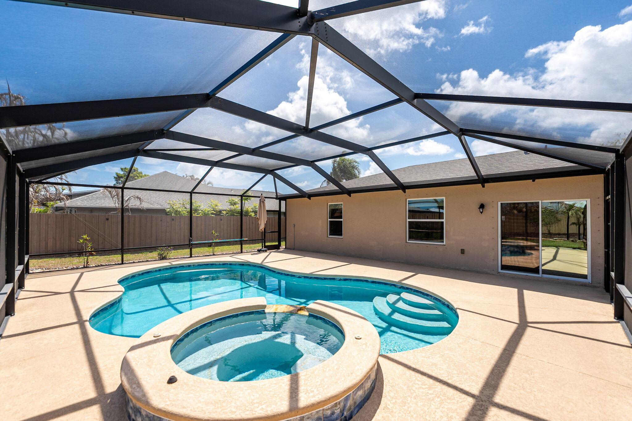 2350 SE Calcutta Circle, Port St. Lucie, FL 34952, Port St. Lucie - Photo 4