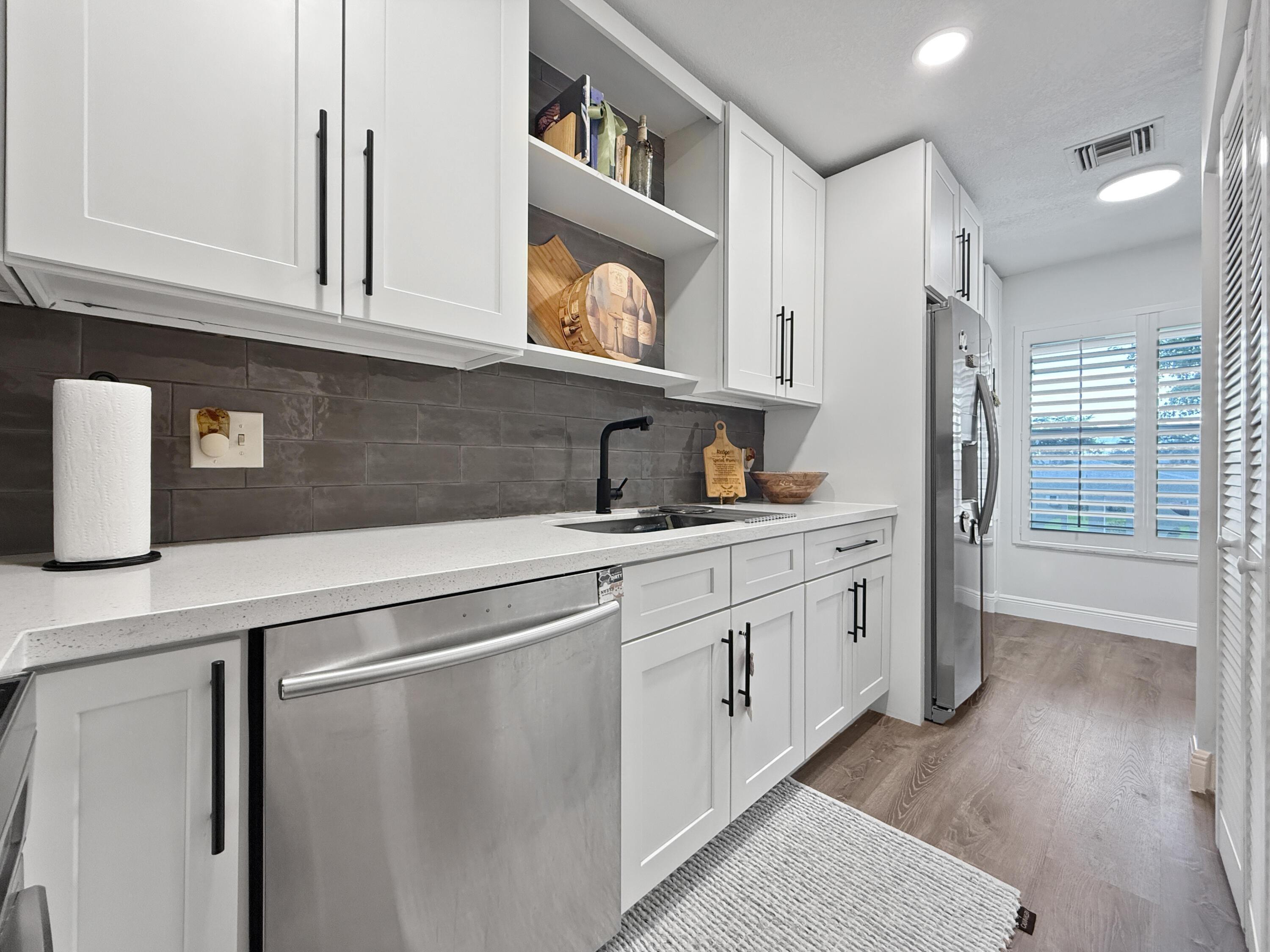 1021 Flame Vine Avenue 203, Delray Beach, FL 33445, Delray Beach - Photo 4