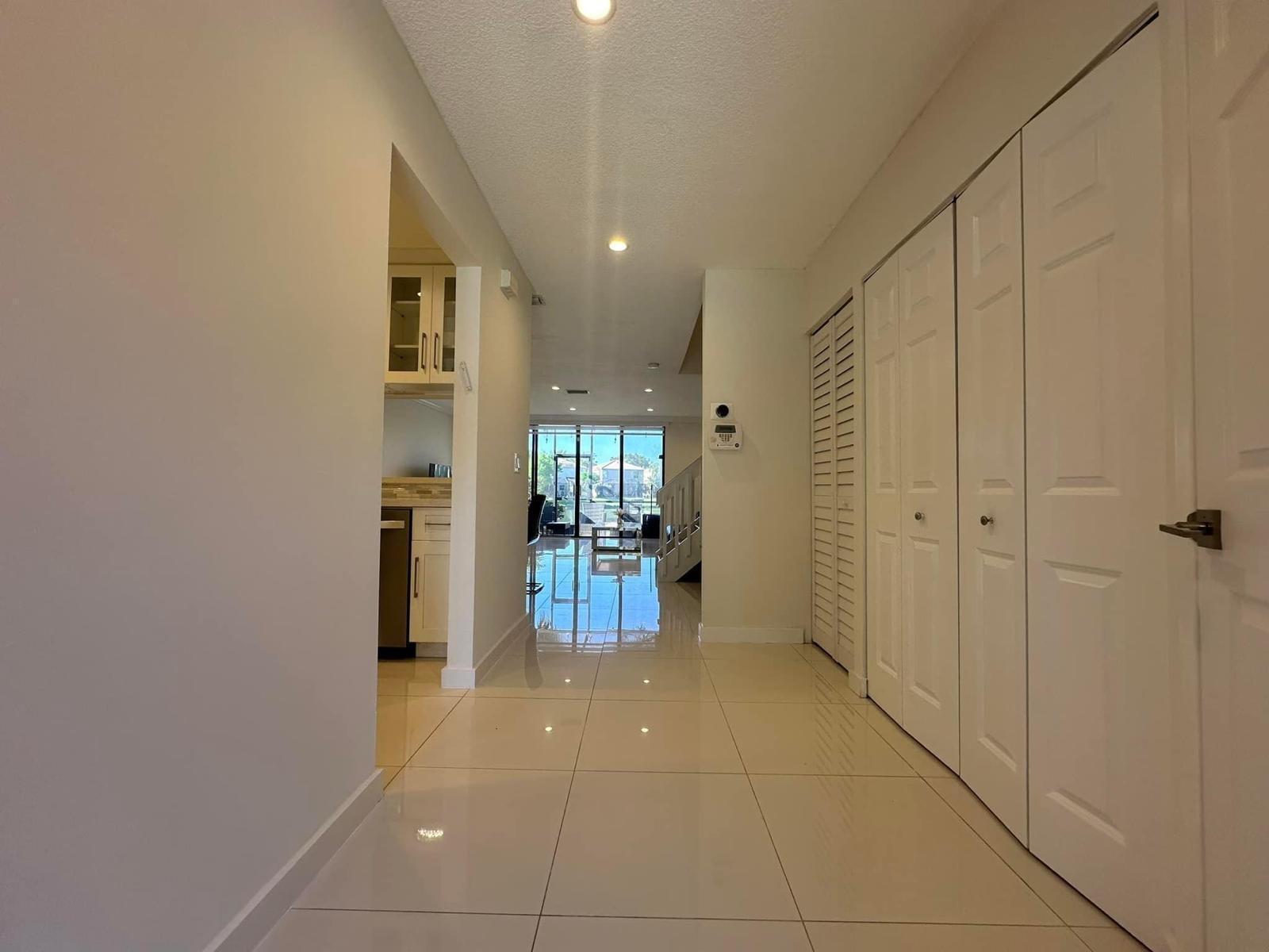 10630 NW 14th Street 118, Plantation, FL 33322, Plantation - Photo 3