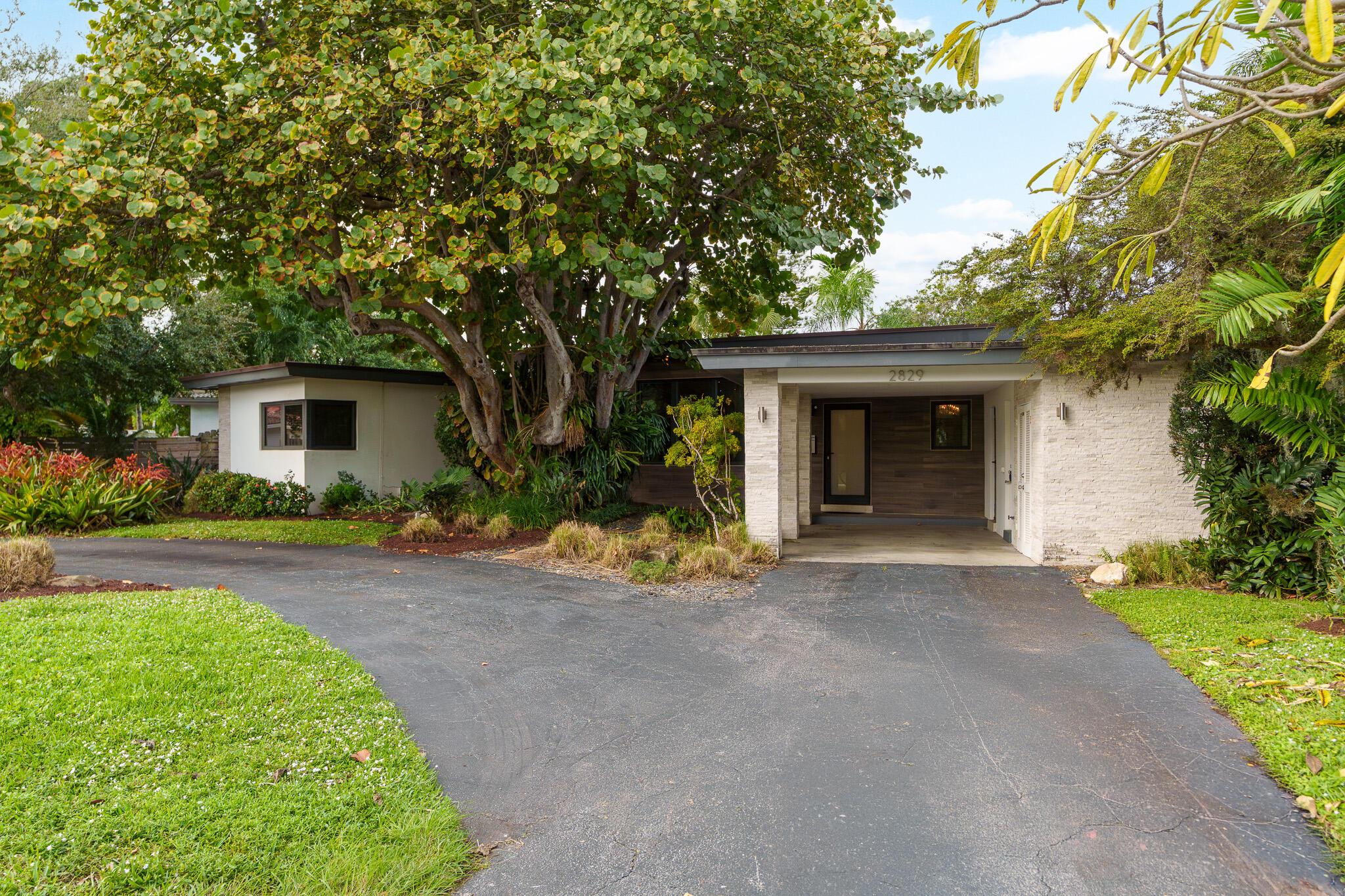 2829 NE 17th Avenue, Wilton Manors, FL 33334, Wilton Manors - Photo 2