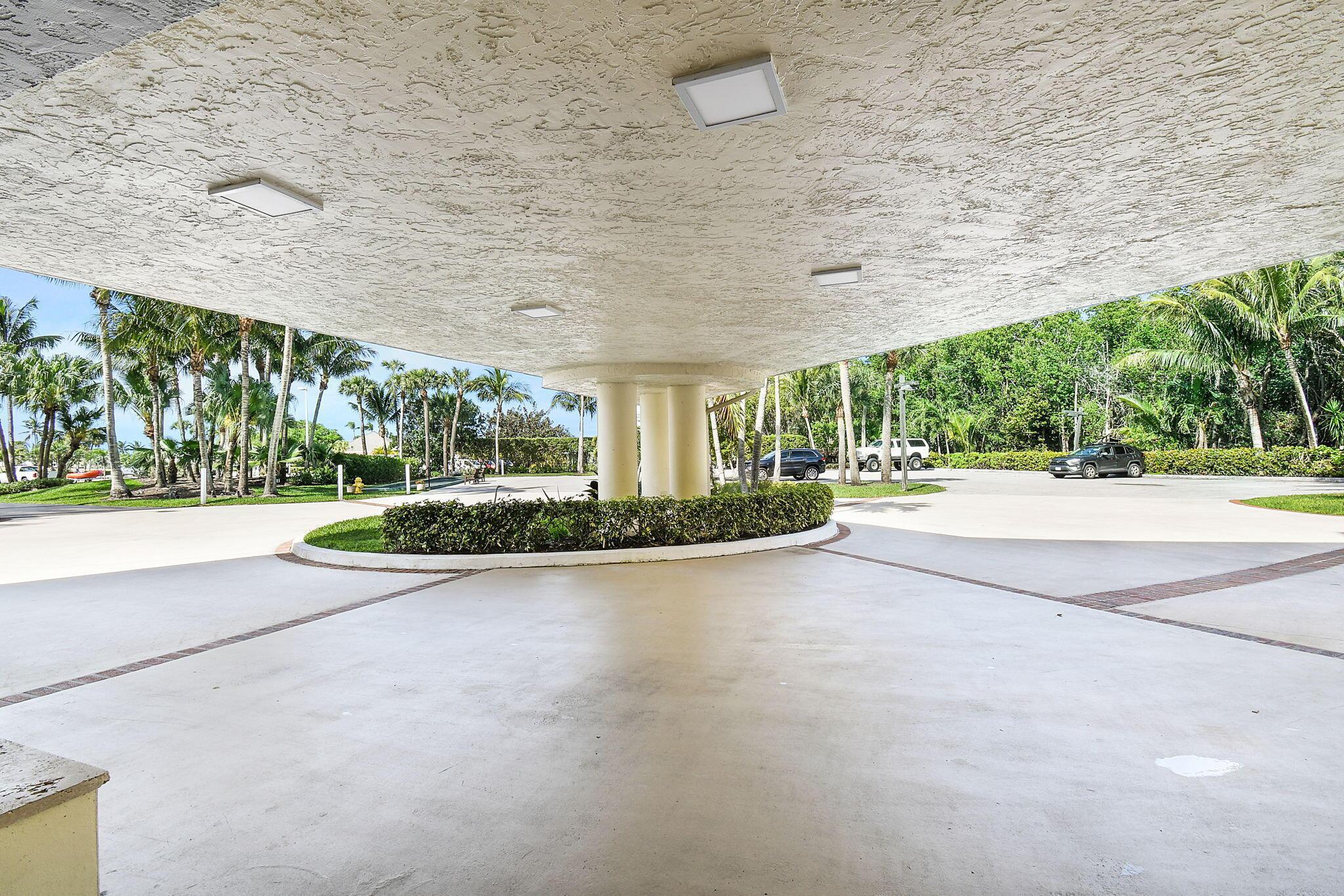 221 NE Plantation Road 316, Hutchinson Island, FL 34996, Hutchinson Island - Photo 2
