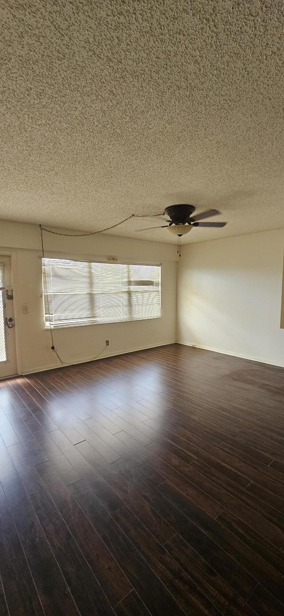 198 E Preston Way 198, Boca Raton, FL 33434, Boca Raton - Photo 4