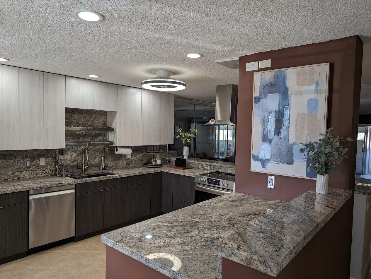 1710 NW 18th Avenue 204, Delray Beach, FL 33445, Delray Beach - Photo 2