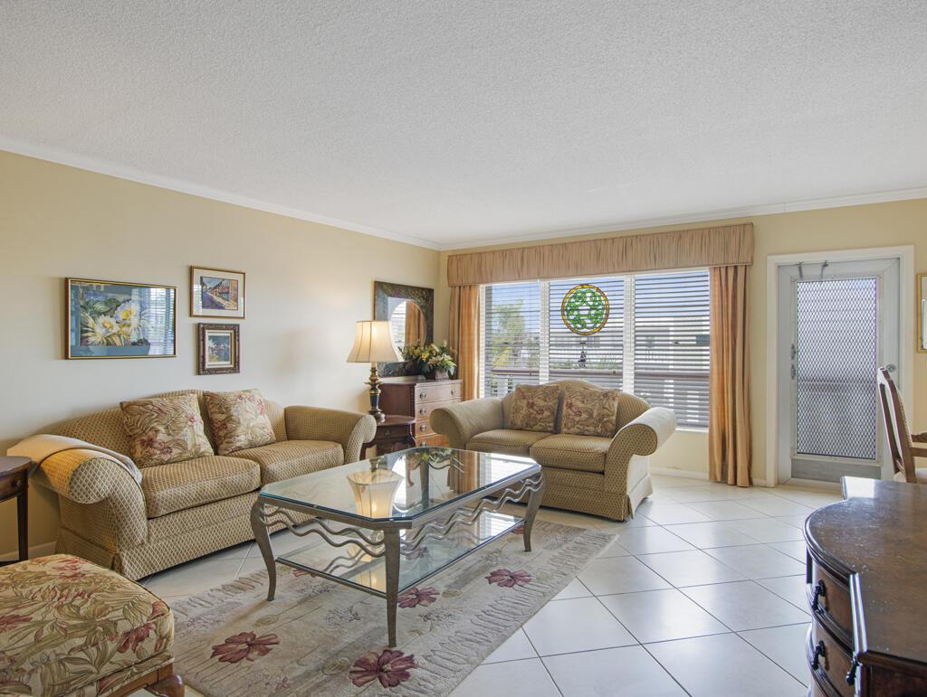 305 Wellington D, West Palm Beach, FL 33417, West Palm Beach
