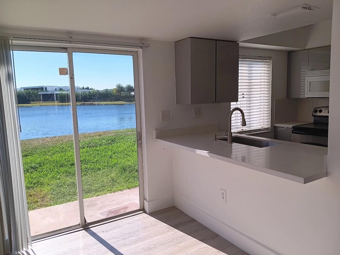 150 Riviera Circle, Weston, FL 33326, Weston - Photo 4