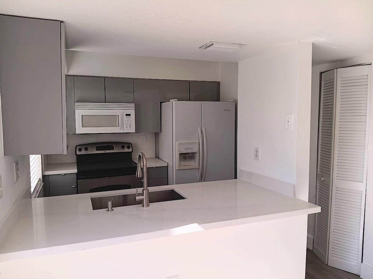 150 Riviera Circle, Weston, FL 33326, Weston - Photo 5