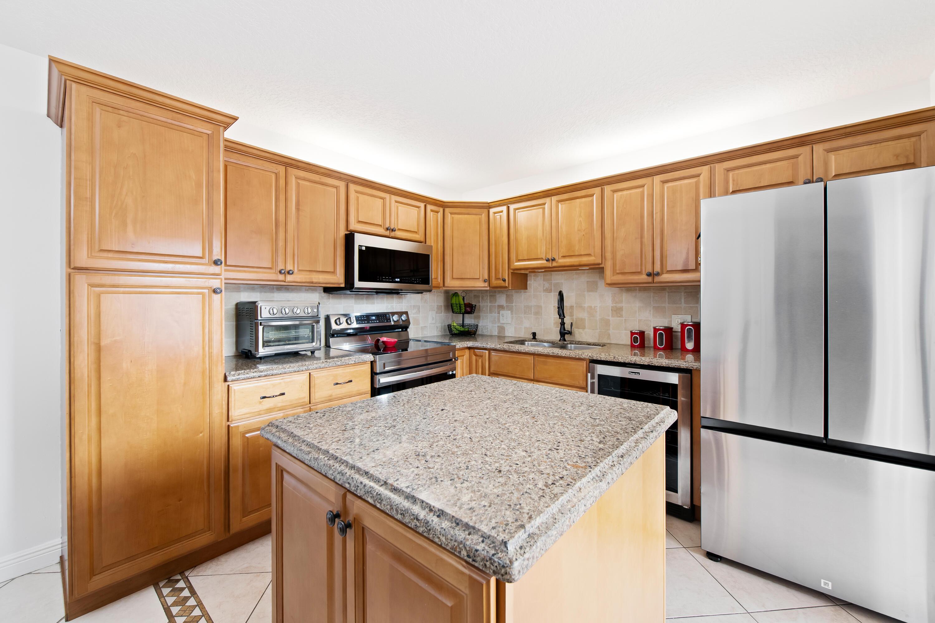2774 SW 15th Street 2774, Deerfield Beach, FL 33442, Deerfield Beach - Photo 4