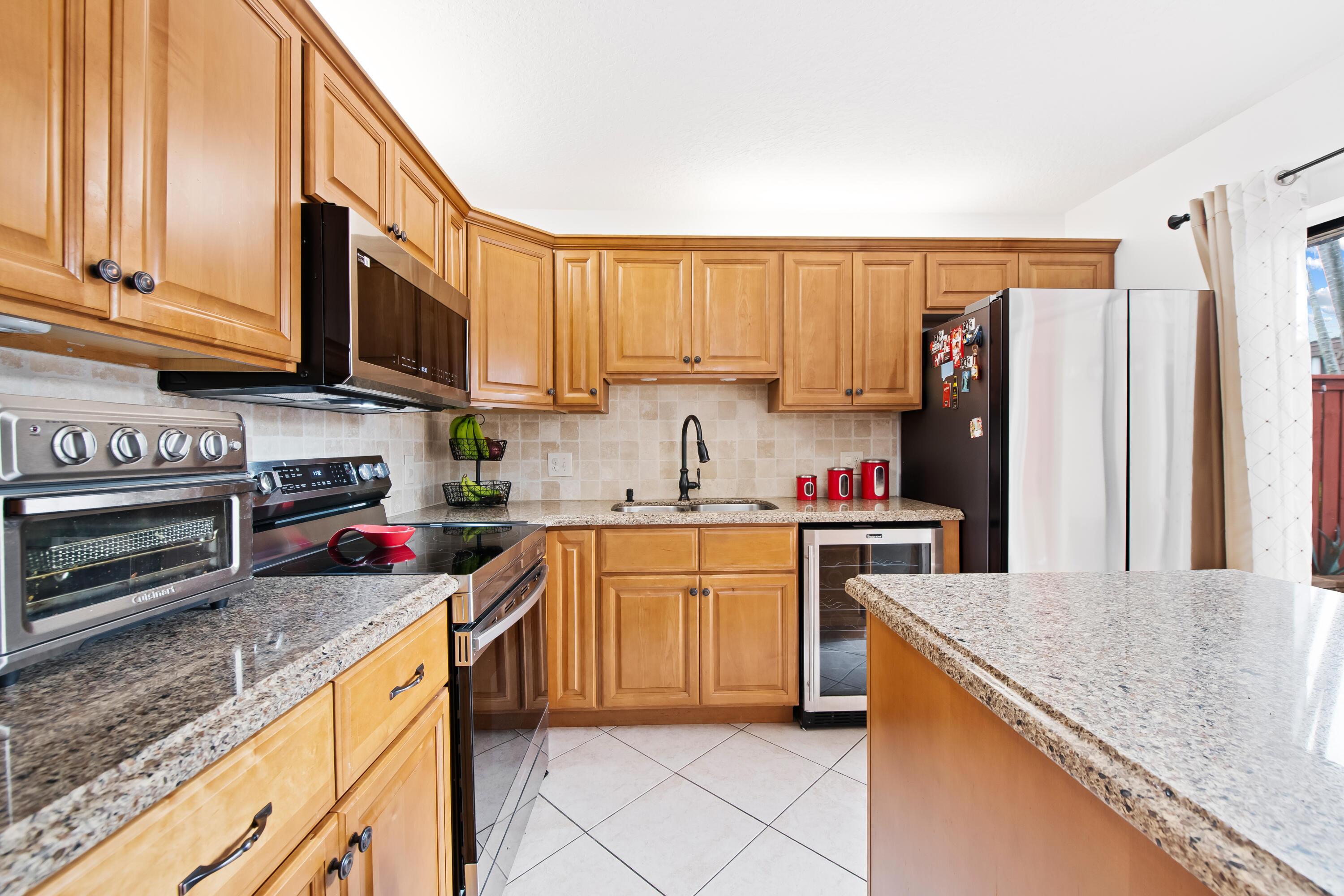 2774 SW 15th Street 2774, Deerfield Beach, FL 33442, Deerfield Beach - Photo 5