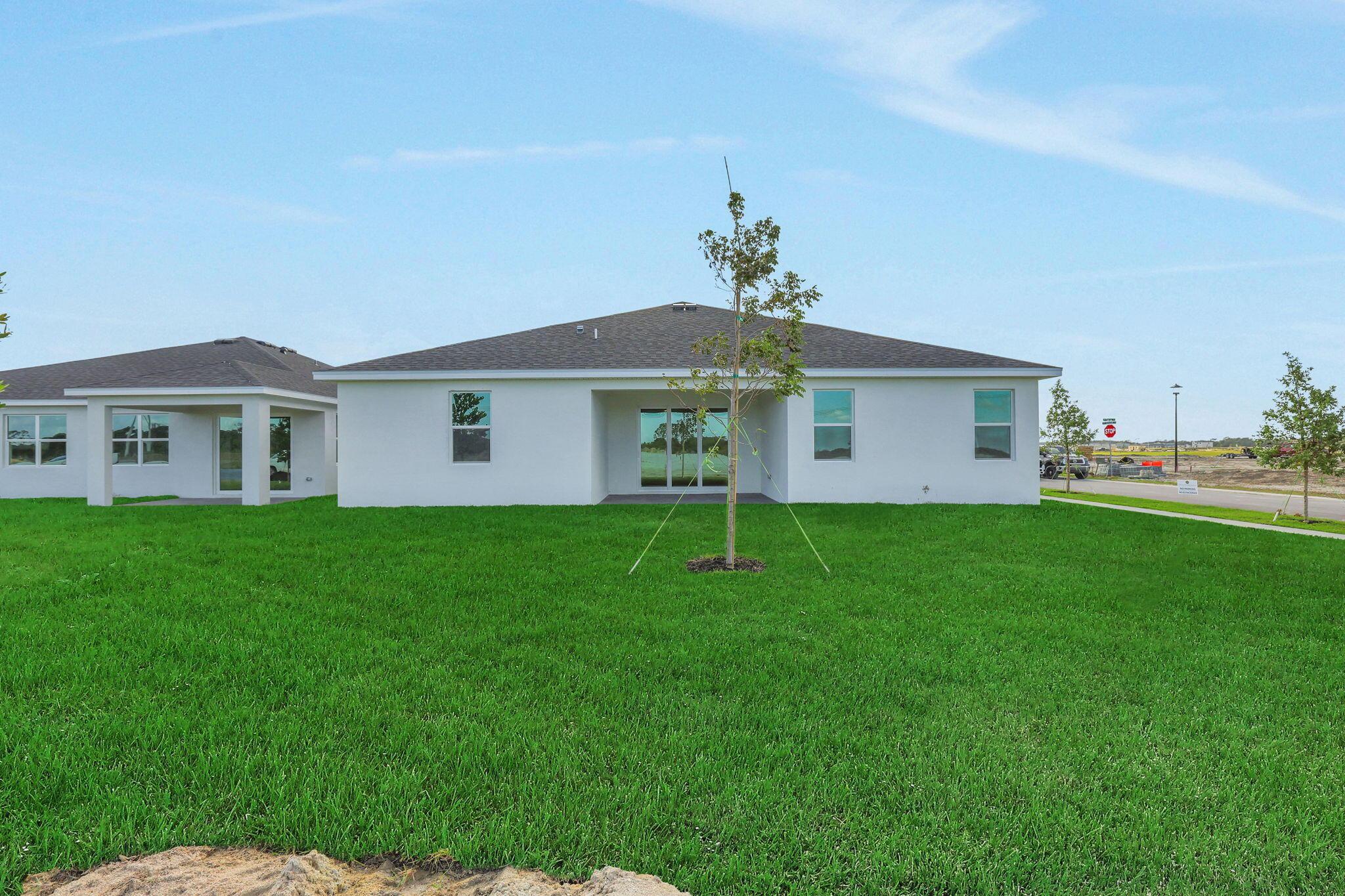 10716 NW Suncrest Lp, Port St. Lucie, FL 34987, Port St. Lucie - Photo 5