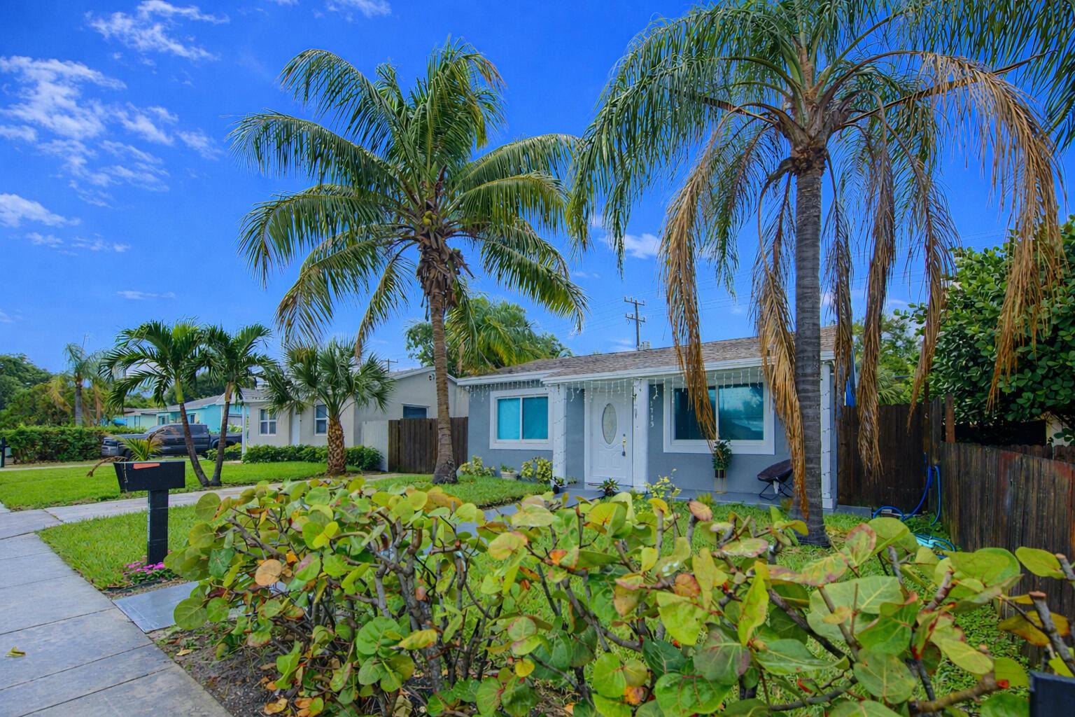 1713 N J Street, Lake Worth Beach, FL 33460, Lake Worth Beach - Photo 3