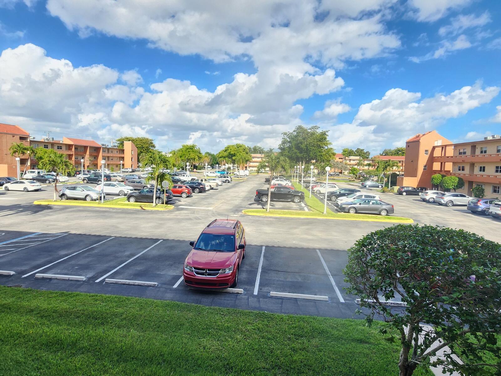 8842 W Mcnab Road 205, Tamarac, FL 33321, Tamarac - Photo 2