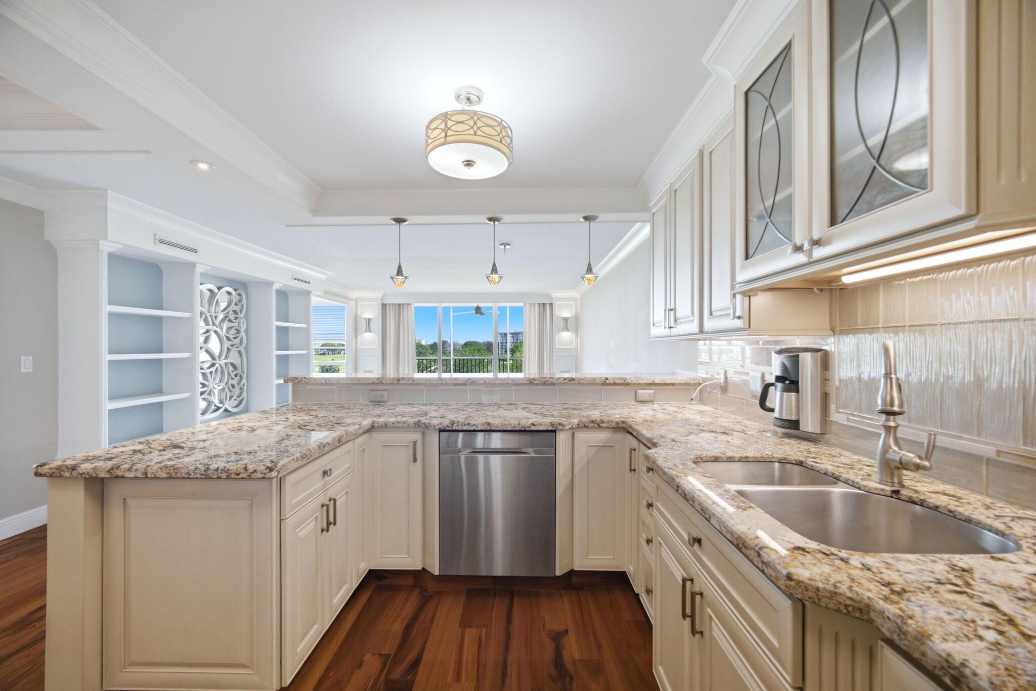 2901 S Palm Aire Drive, Pompano Beach, FL 33069, Pompano Beach - Photo 4