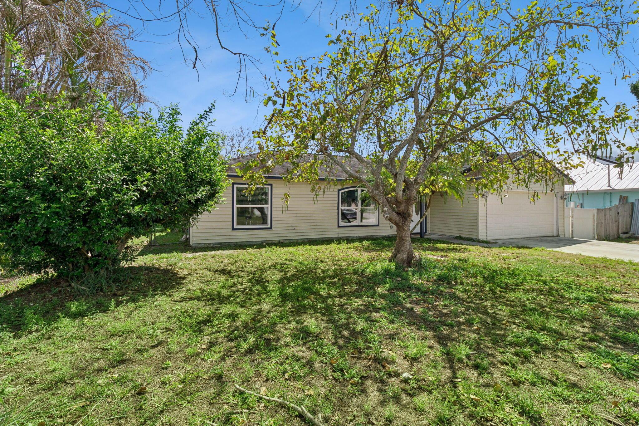 3349 SW Frankford Street, Port St. Lucie, FL 34953, Port St. Lucie - Photo 2