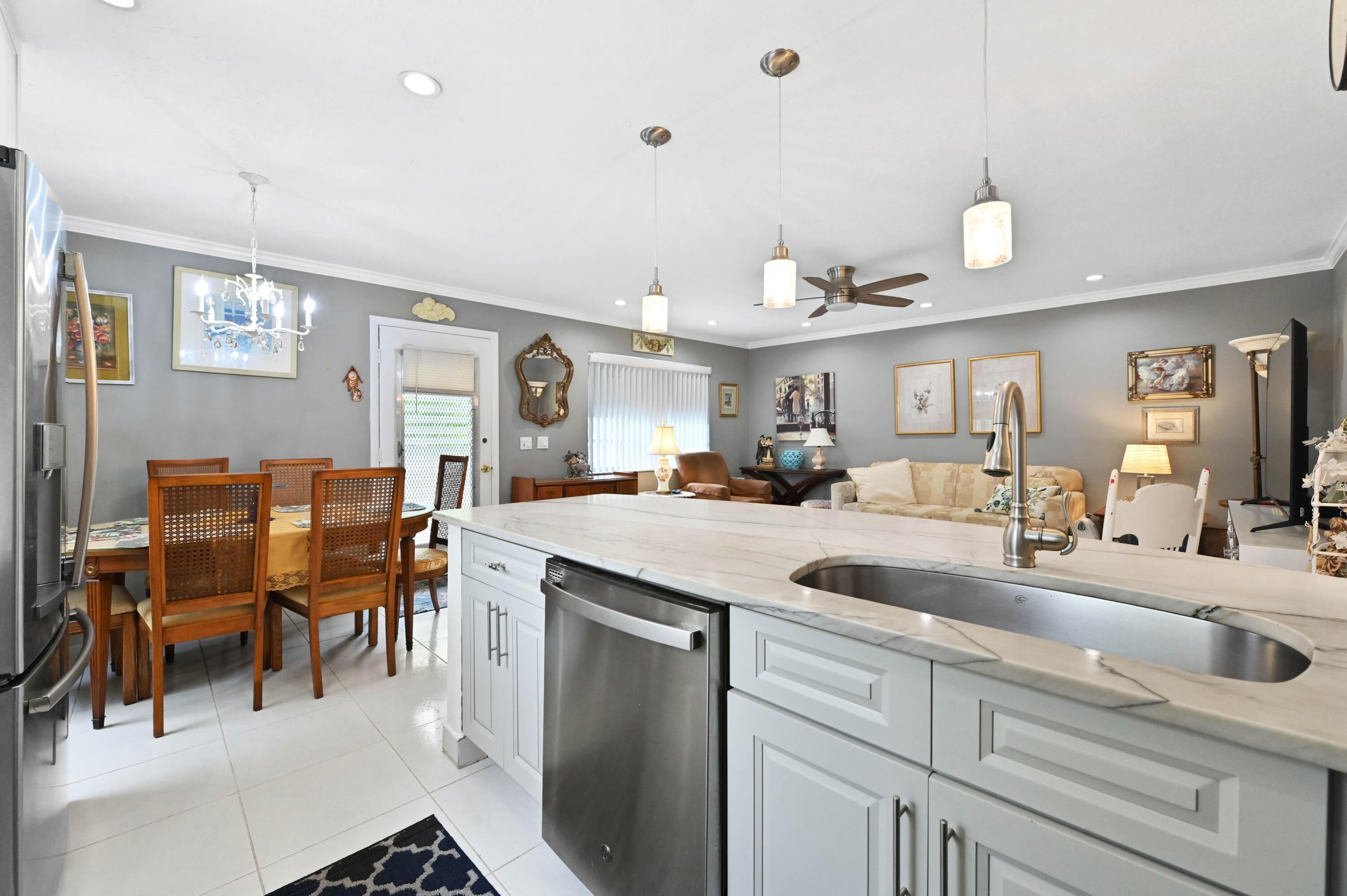 182 Piedmont D, Delray Beach, FL 33484, Delray Beach - Photo 4