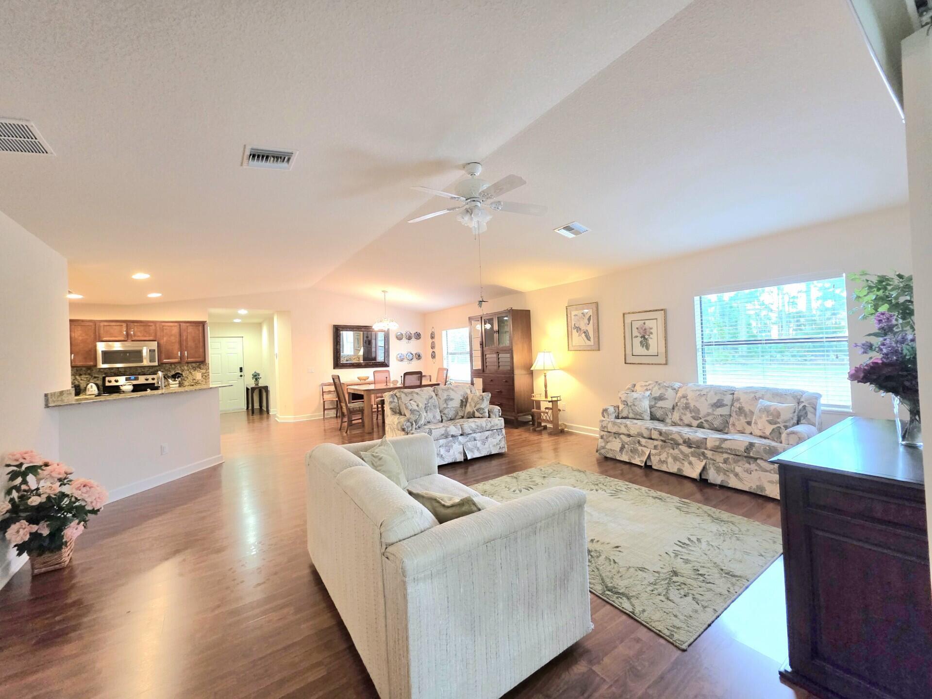 17 San Felipe, Fort Pierce, FL 34951, Fort Pierce - Photo 3