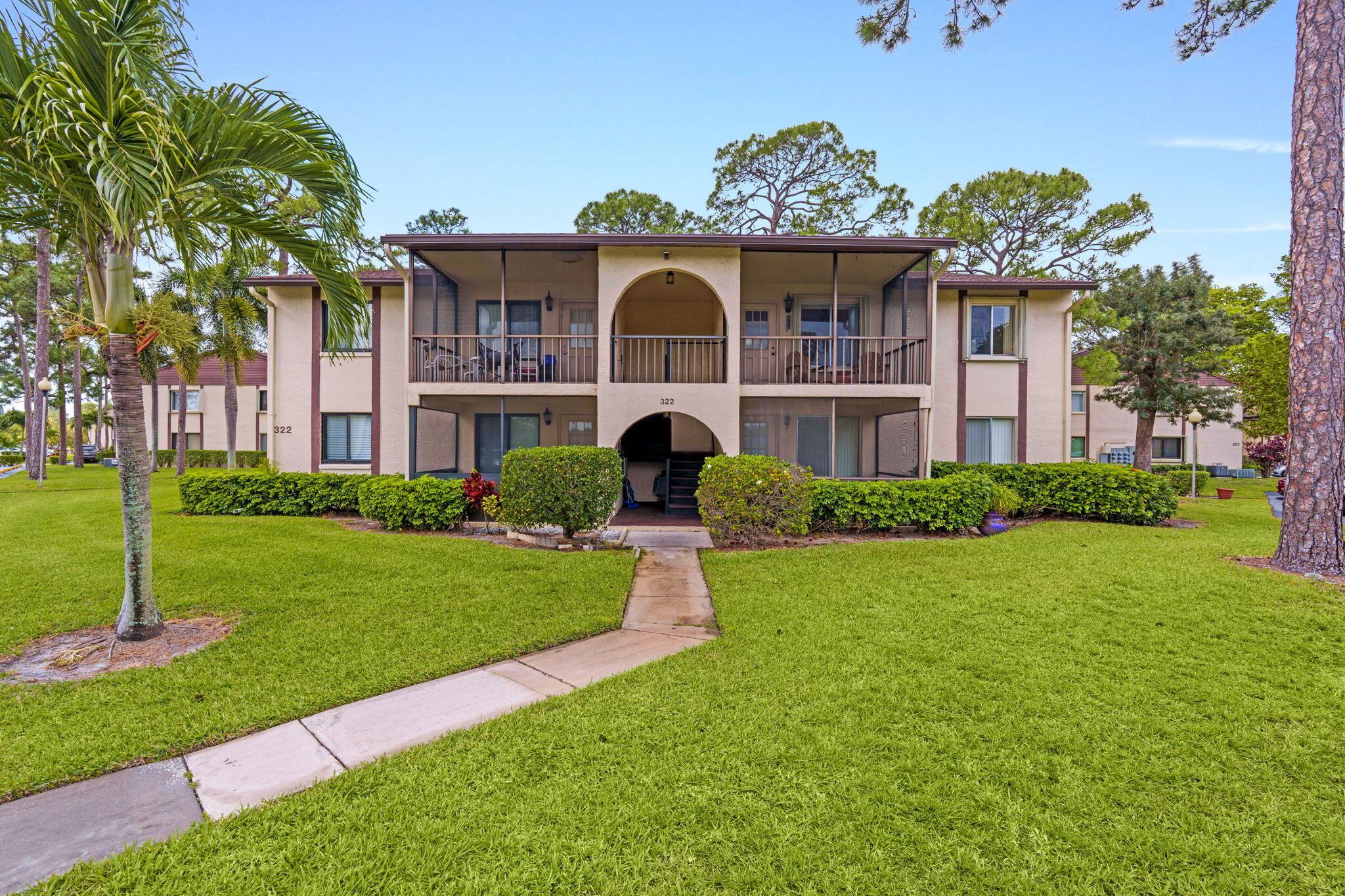 322 Knotty Pine Circle D2, Greenacres, FL 33463, Greenacres
