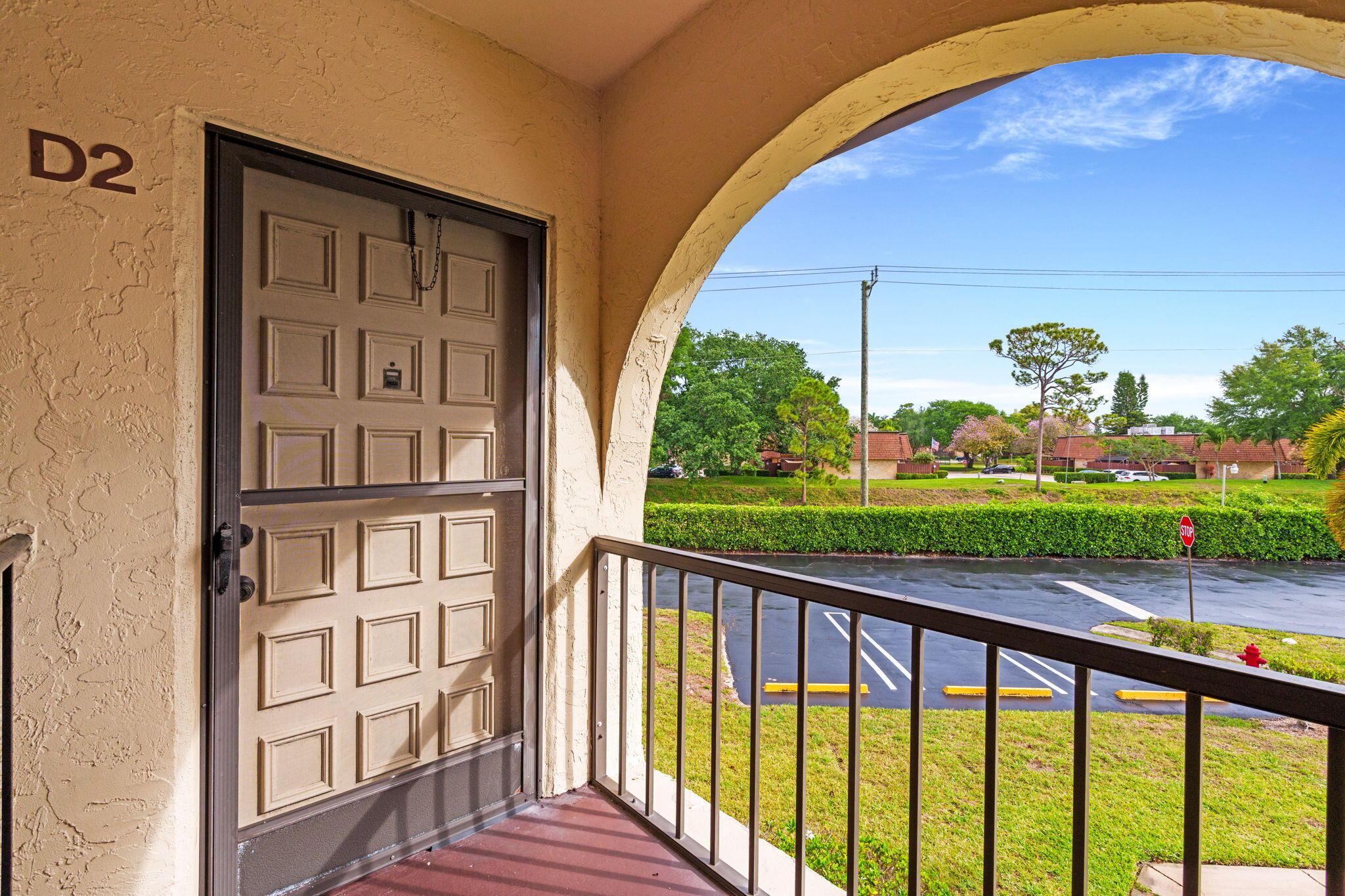 322 Knotty Pine Circle D2, Greenacres, FL 33463, Greenacres - Photo 4