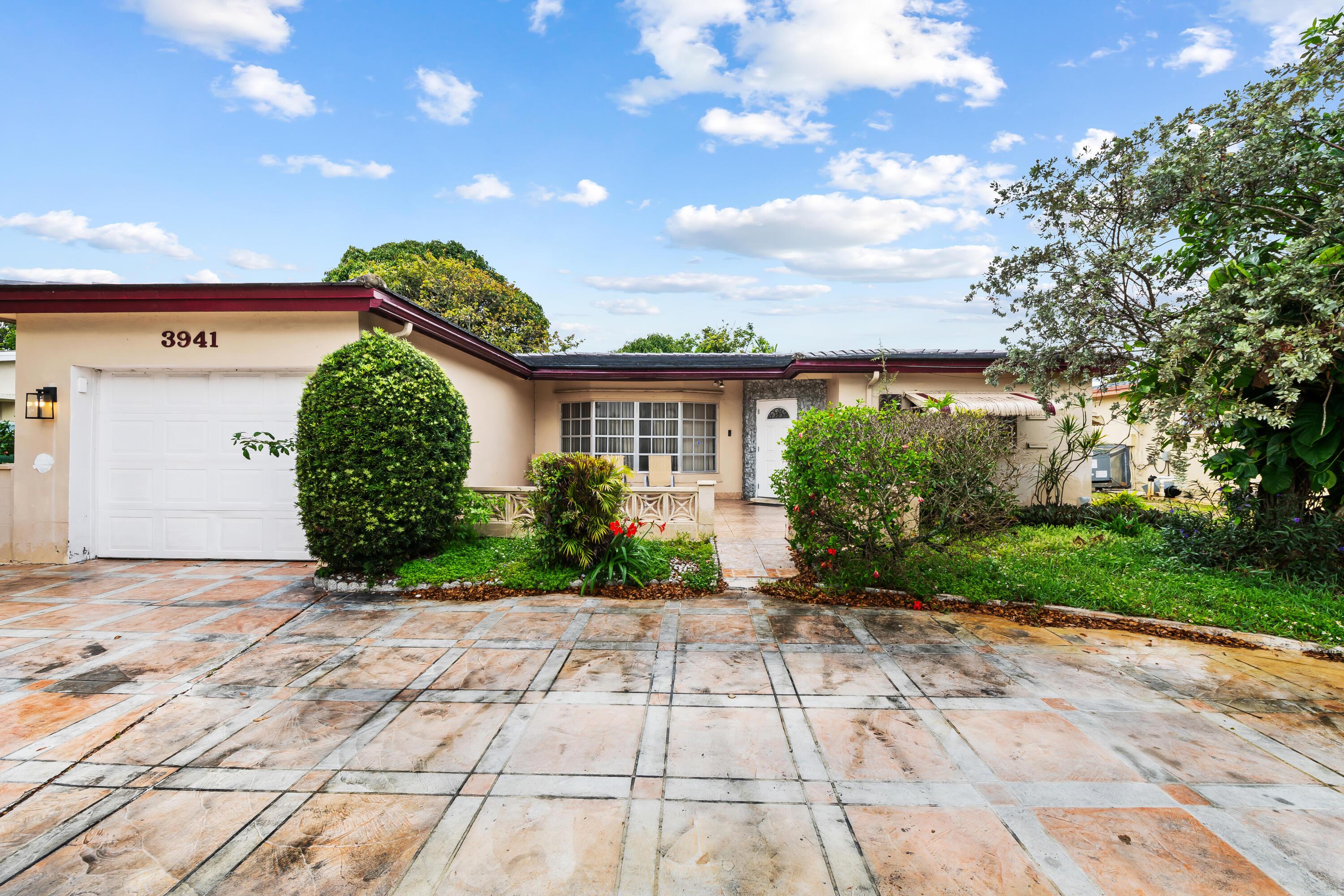 3941 NW 46th Avenue, Fort Lauderdale, FL 33319, Fort Lauderdale - Photo 2