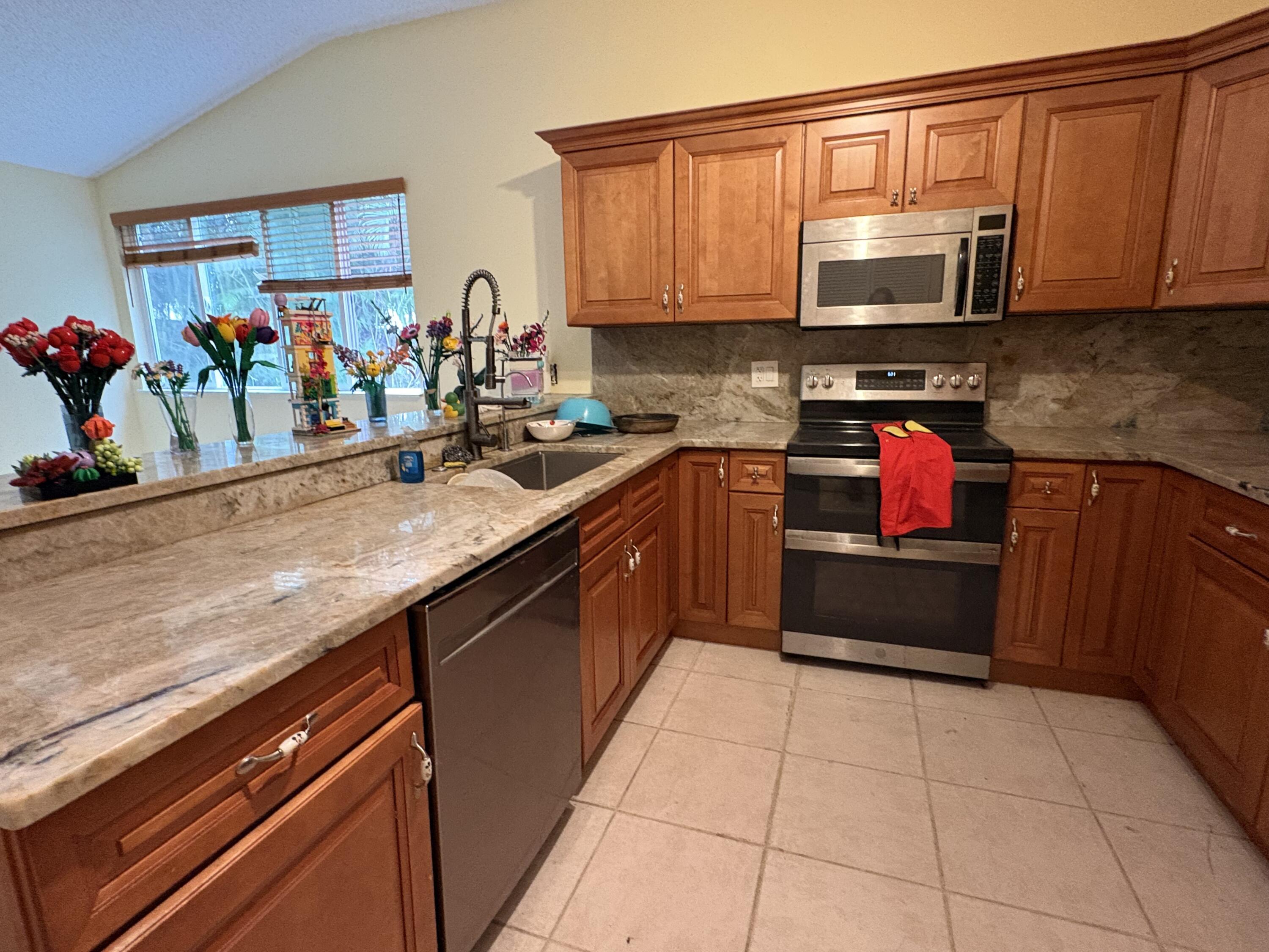 10714 Kasmir Court, Boynton Beach, FL 33437, Boynton Beach - Photo 3