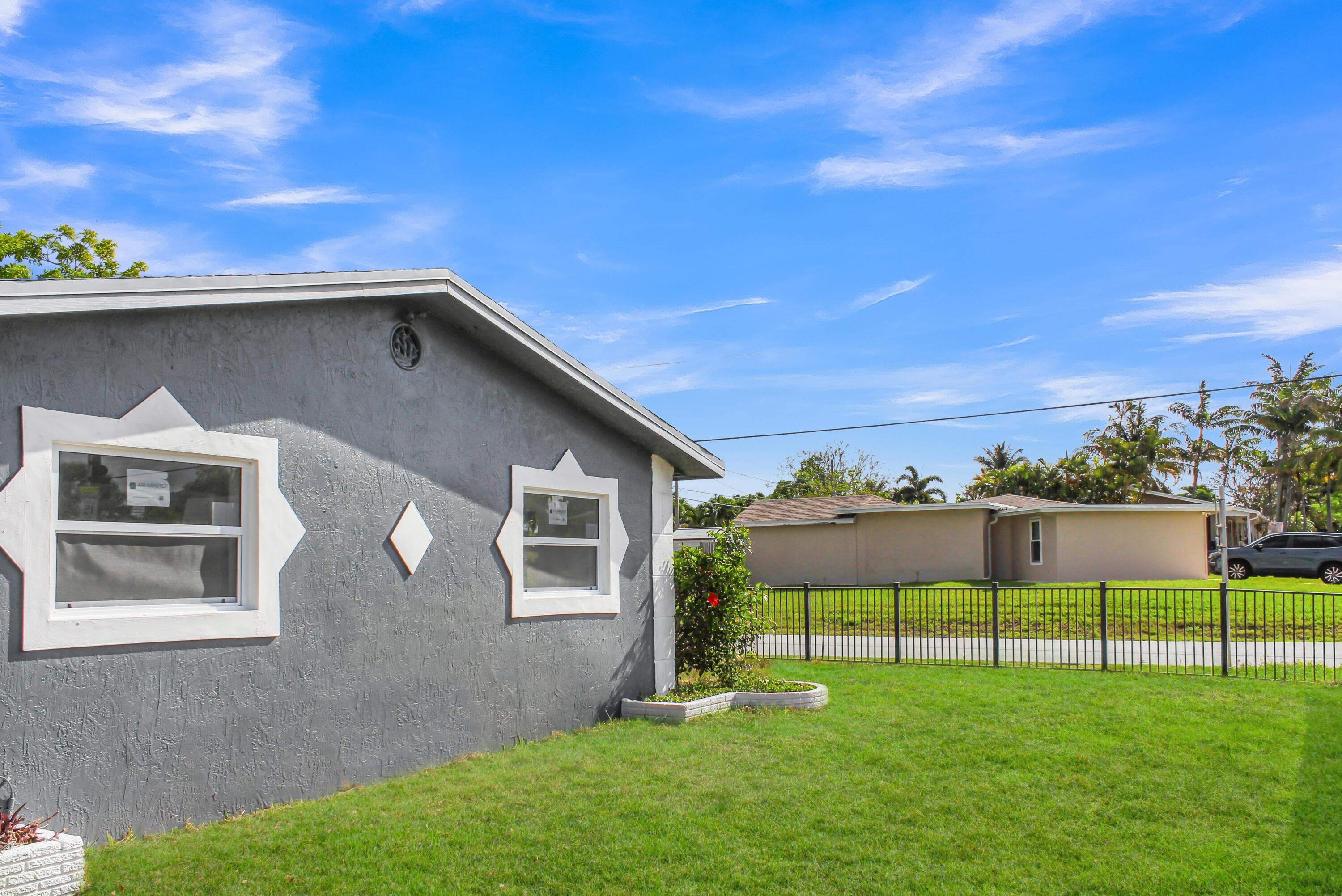 915 SW 3rd Street, Boynton Beach, FL 33435, Boynton Beach - Photo 5