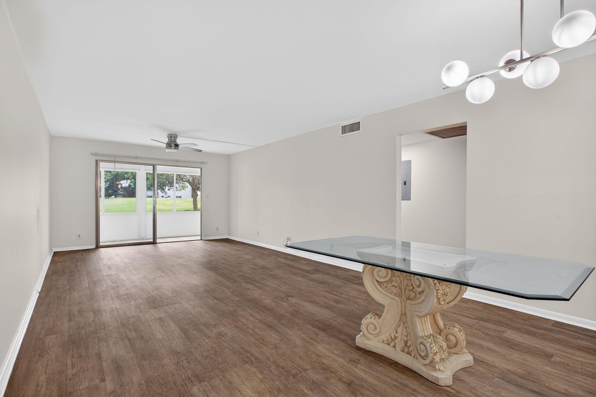 3203 Portofino Point M1, Coconut Creek, FL 33066, Coconut Creek - Photo 4