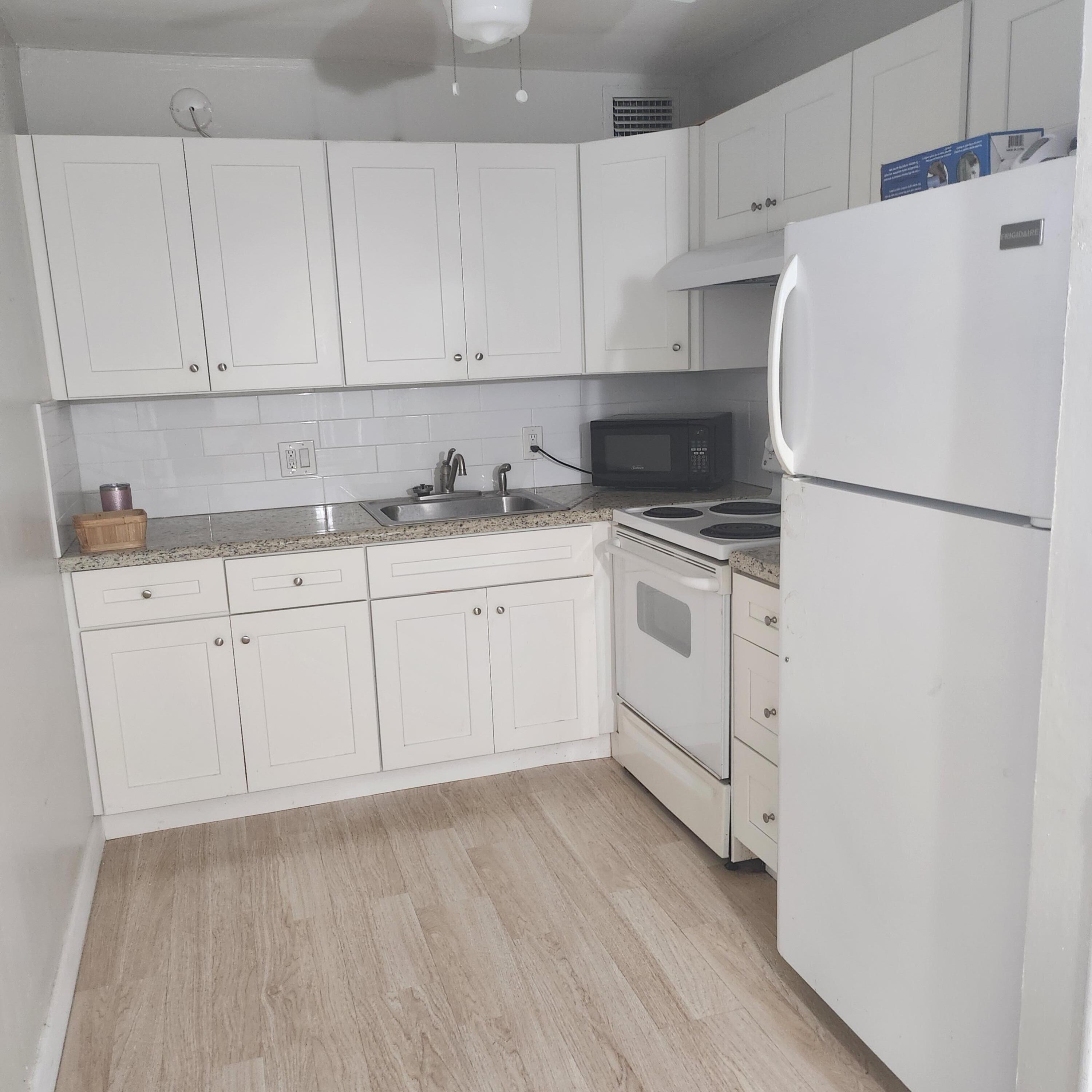 643 Durham W, Deerfield Beach, FL 33442, Deerfield Beach - Photo 5